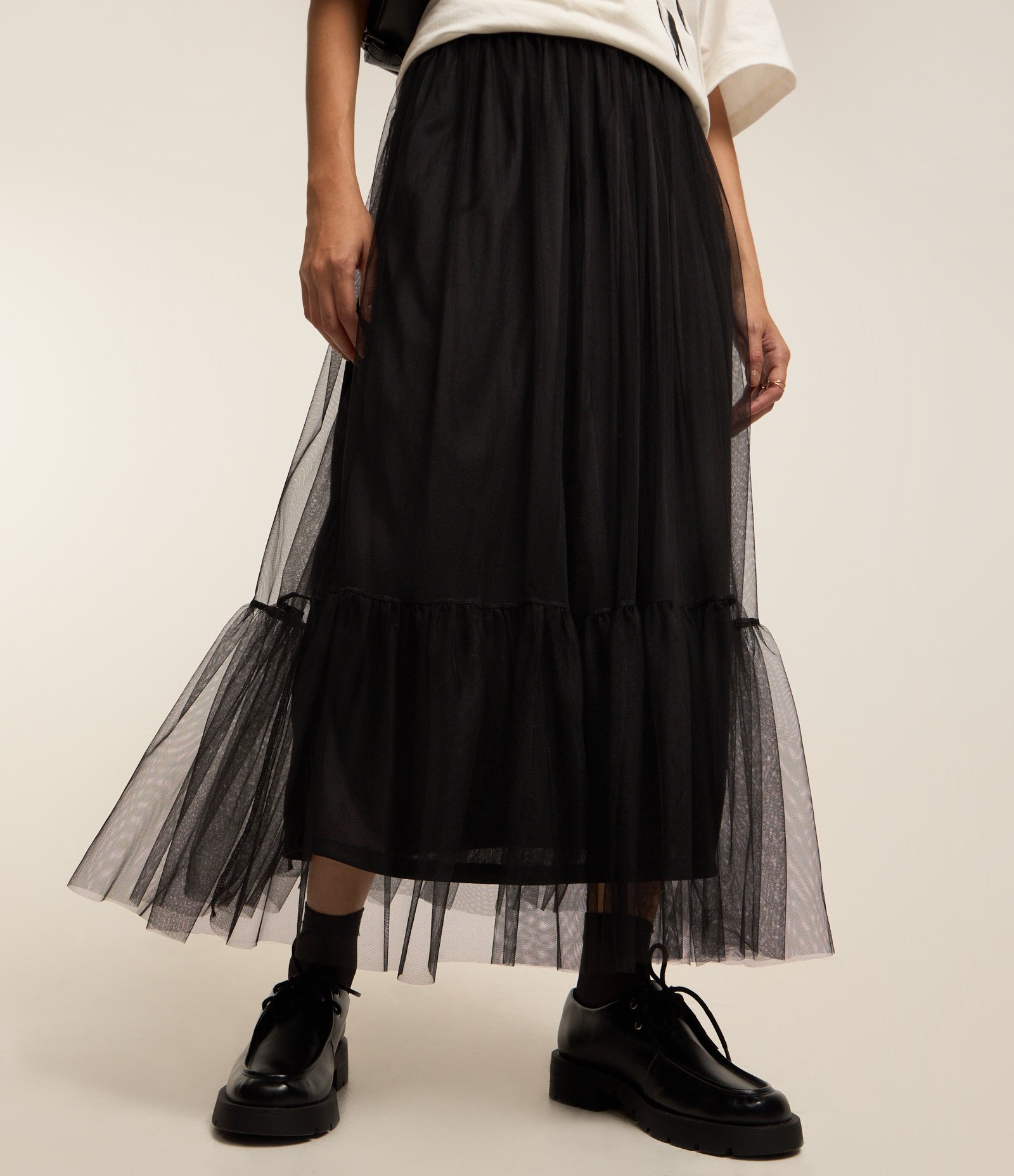 Saia Midi em Tule com Transparência Preto 3