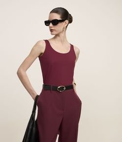Blusa em Poliamida com Decote U e Alça Larga