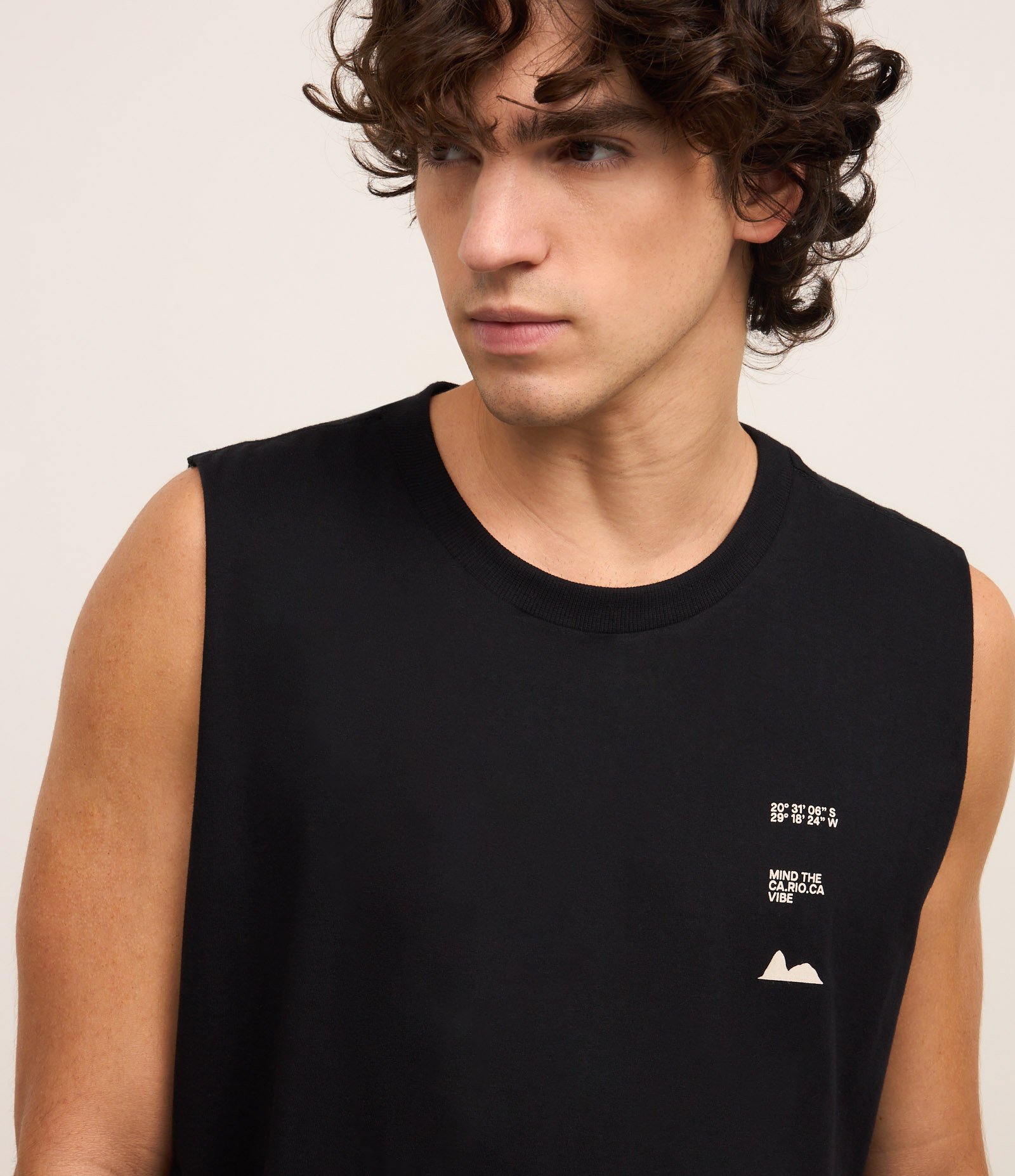 Regata Comfort em Algodão com Estampa Rio de Janeiro Preto 5