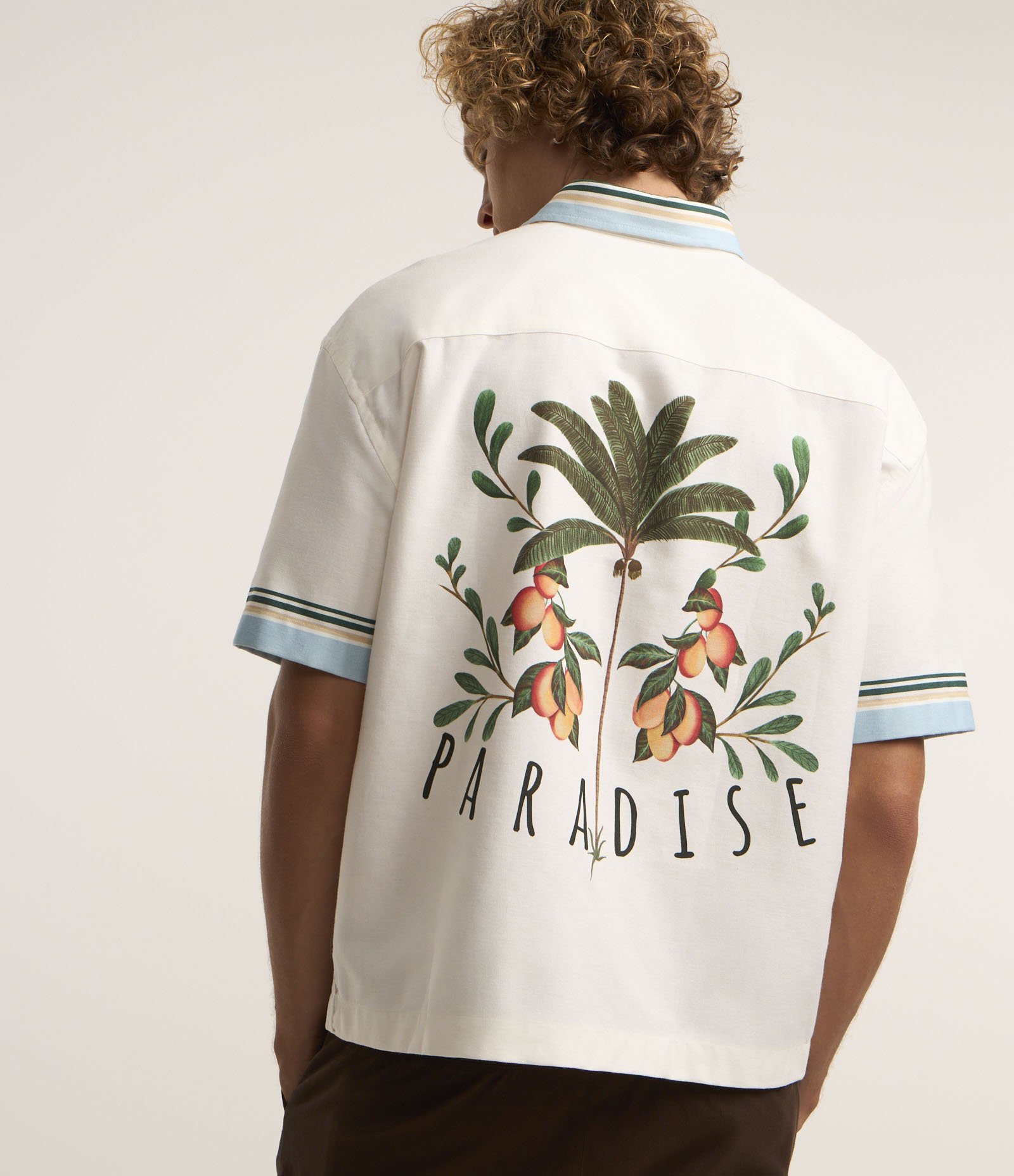 Camisa Boxy com Listras e Bolso Floral Branco 1