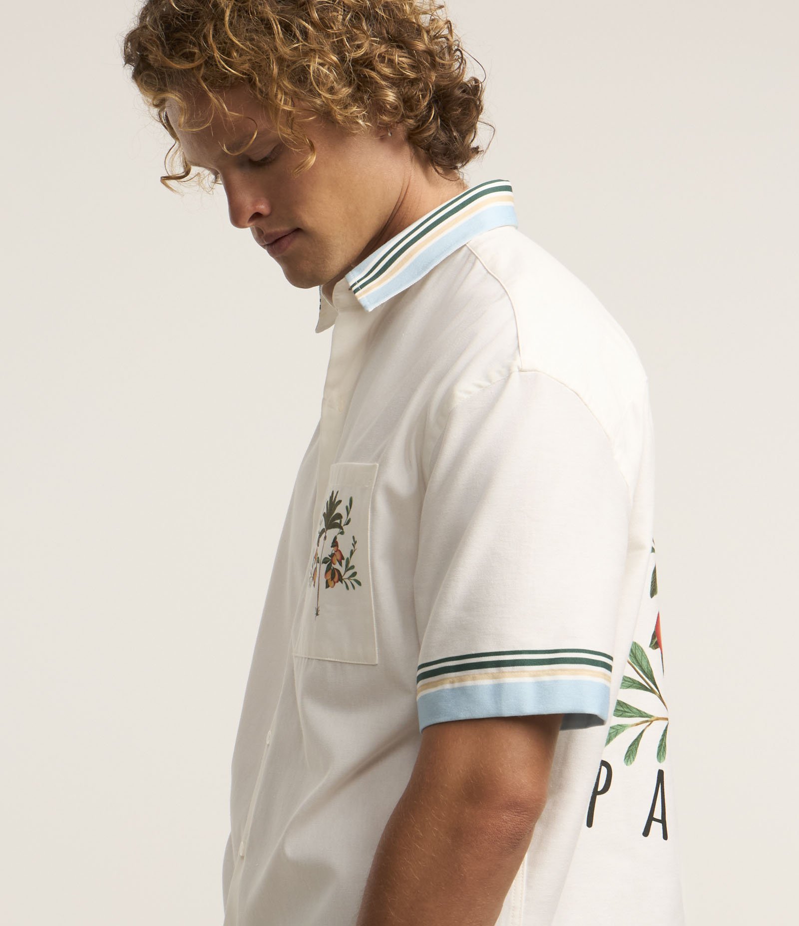 Camisa Boxy com Listras e Bolso Floral Branco 6