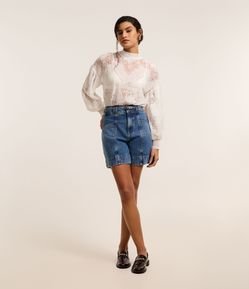 Short Regular Cintura Alta em Jeans com Cinto de Tecido