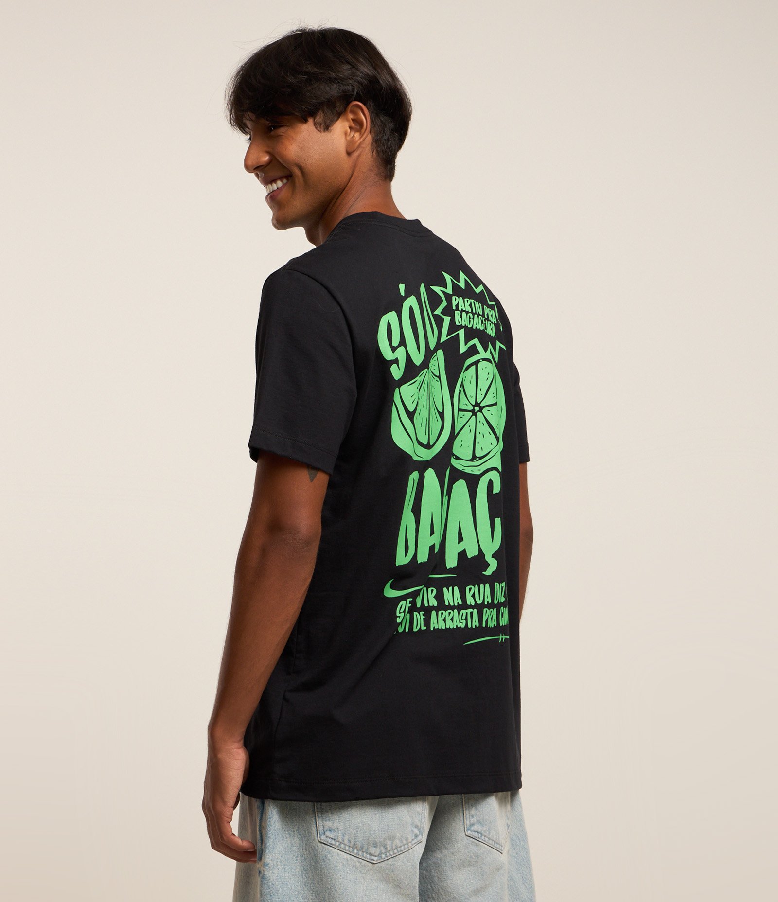 Camiseta Comfort em Algodão com Estampa Só o Bagaço Preto 4