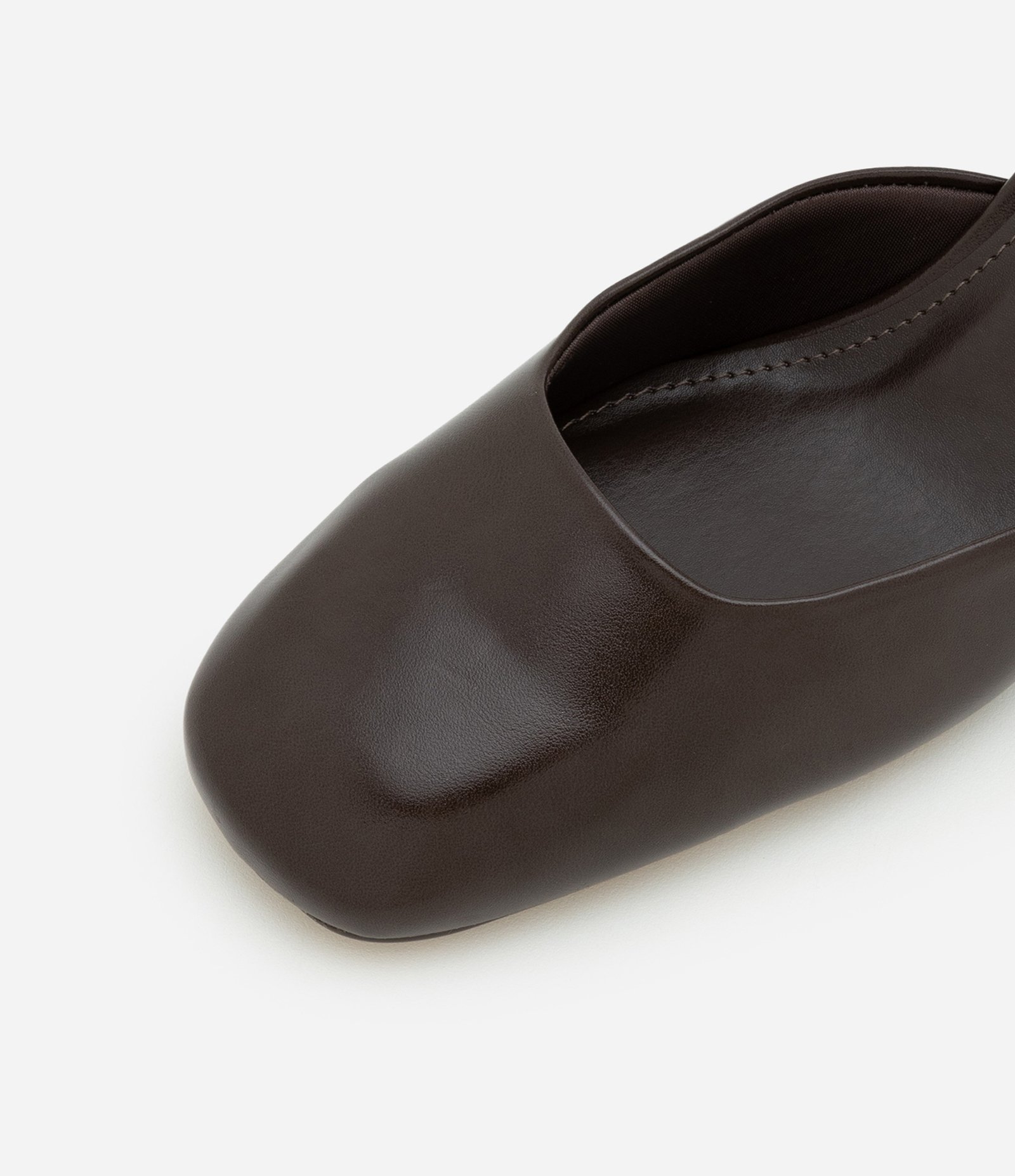 Sapato Boneca em PU com Salto Alto e Tira larga com Fivela Marrom Escuro 4