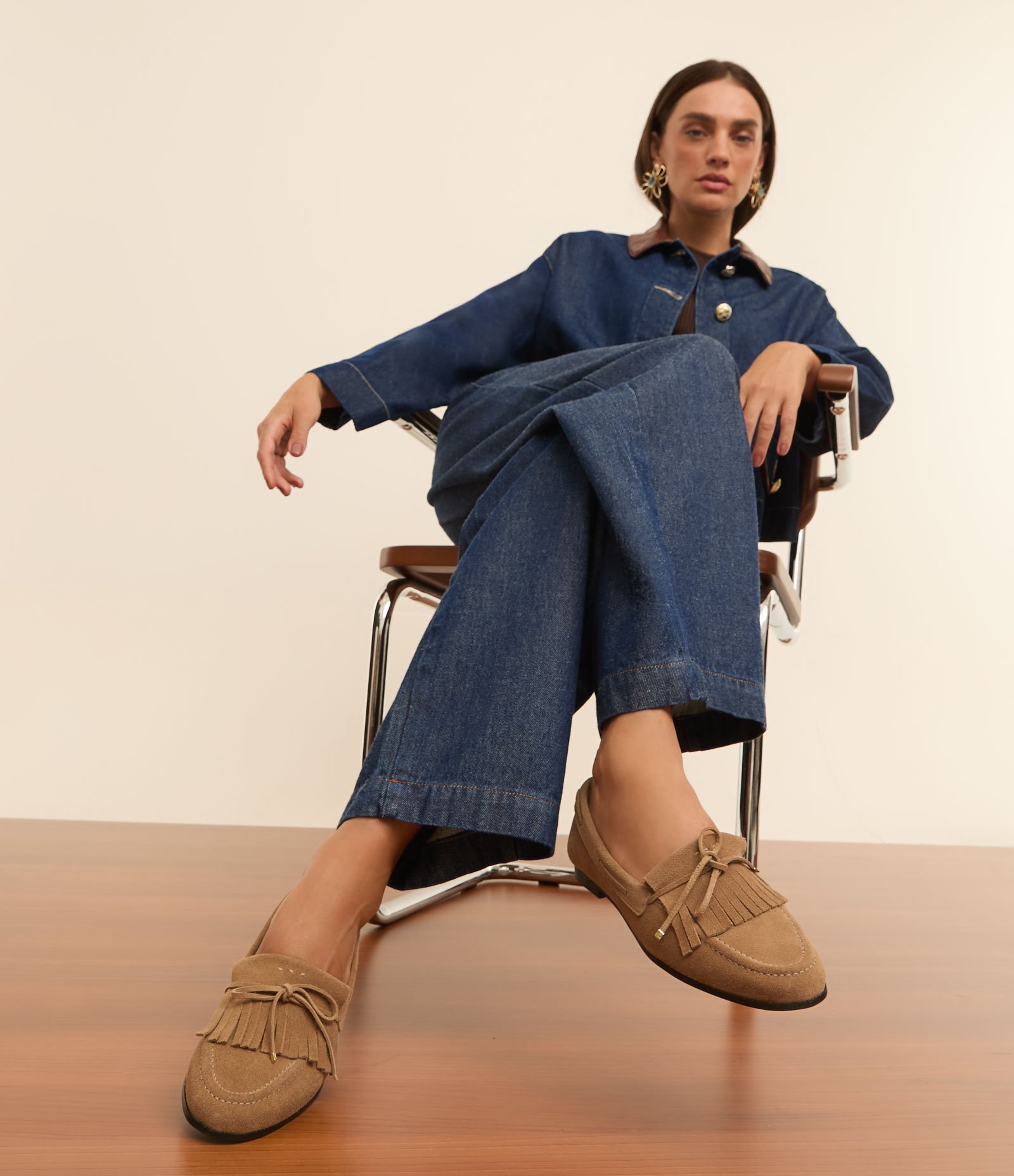 Mocassim em Couro Camurça com Detalhe de Franjinhas Marrom 6