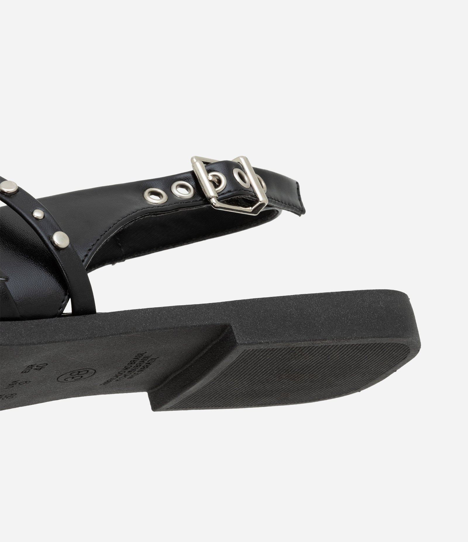 Sapatilha Slingback Tiras com Aviamentos Preto 4