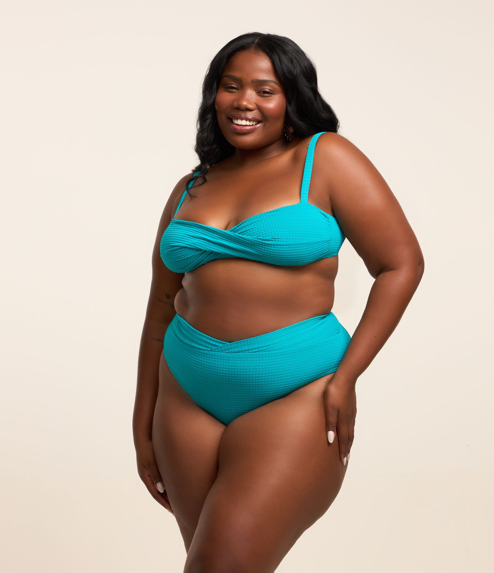 Biquíni Calcinha Hot Pants Texturizada Curve & Plus Size Verde 2