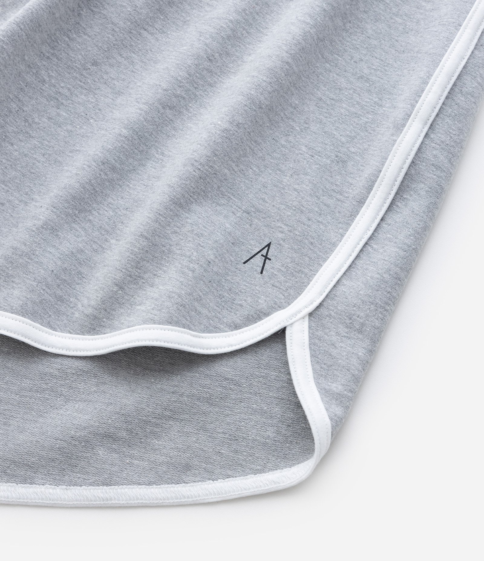 Short Runner em Moletinho Curve e Plus Size Cinza Mescla 8