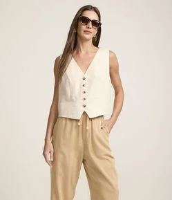 Calça Reta Cropped em Sarja com Cintura Alta