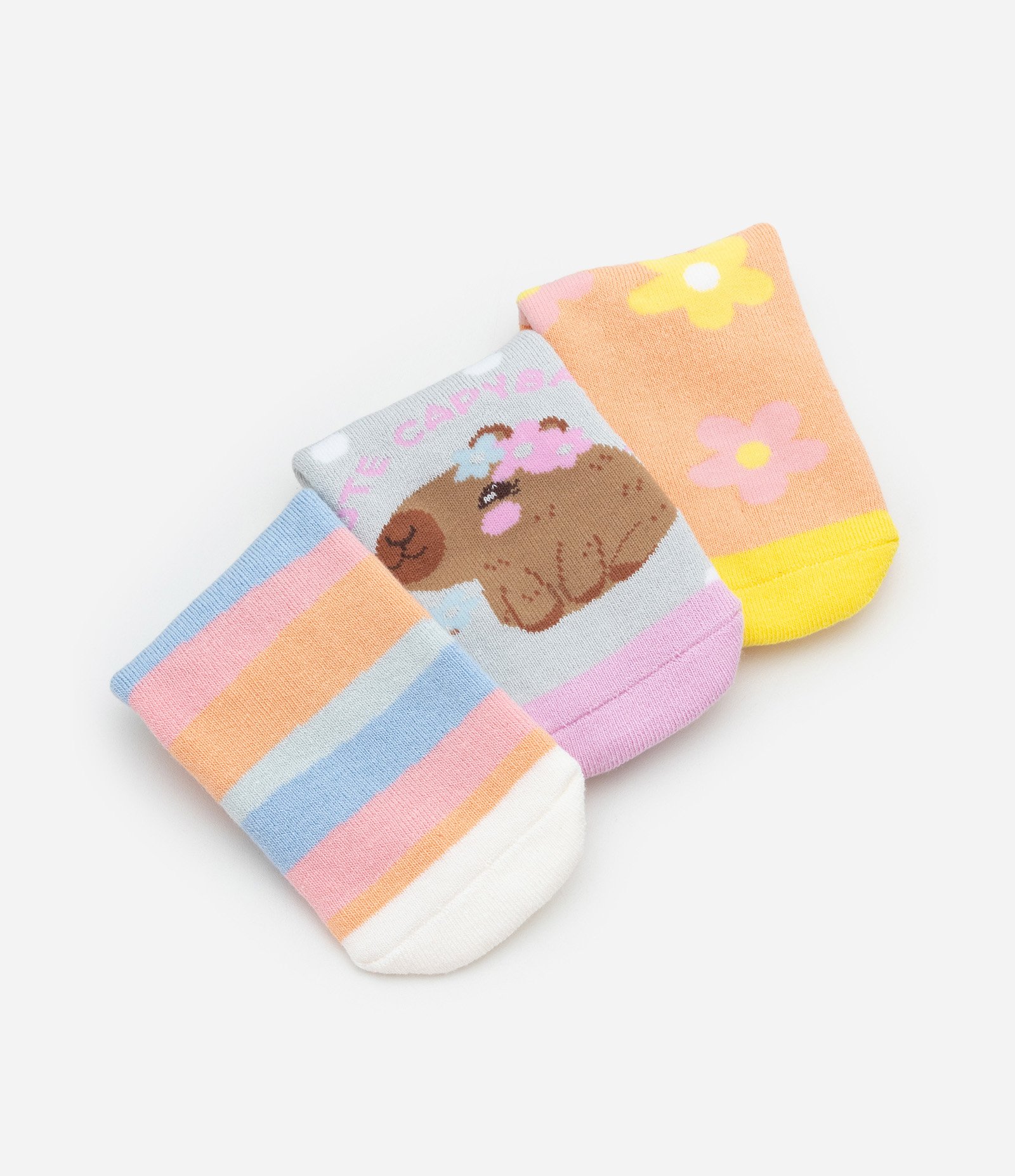 Kit 03 Meias Infantis Atoalhadas com Estampa Capivara - Tam 19 a 34 Multicores 3