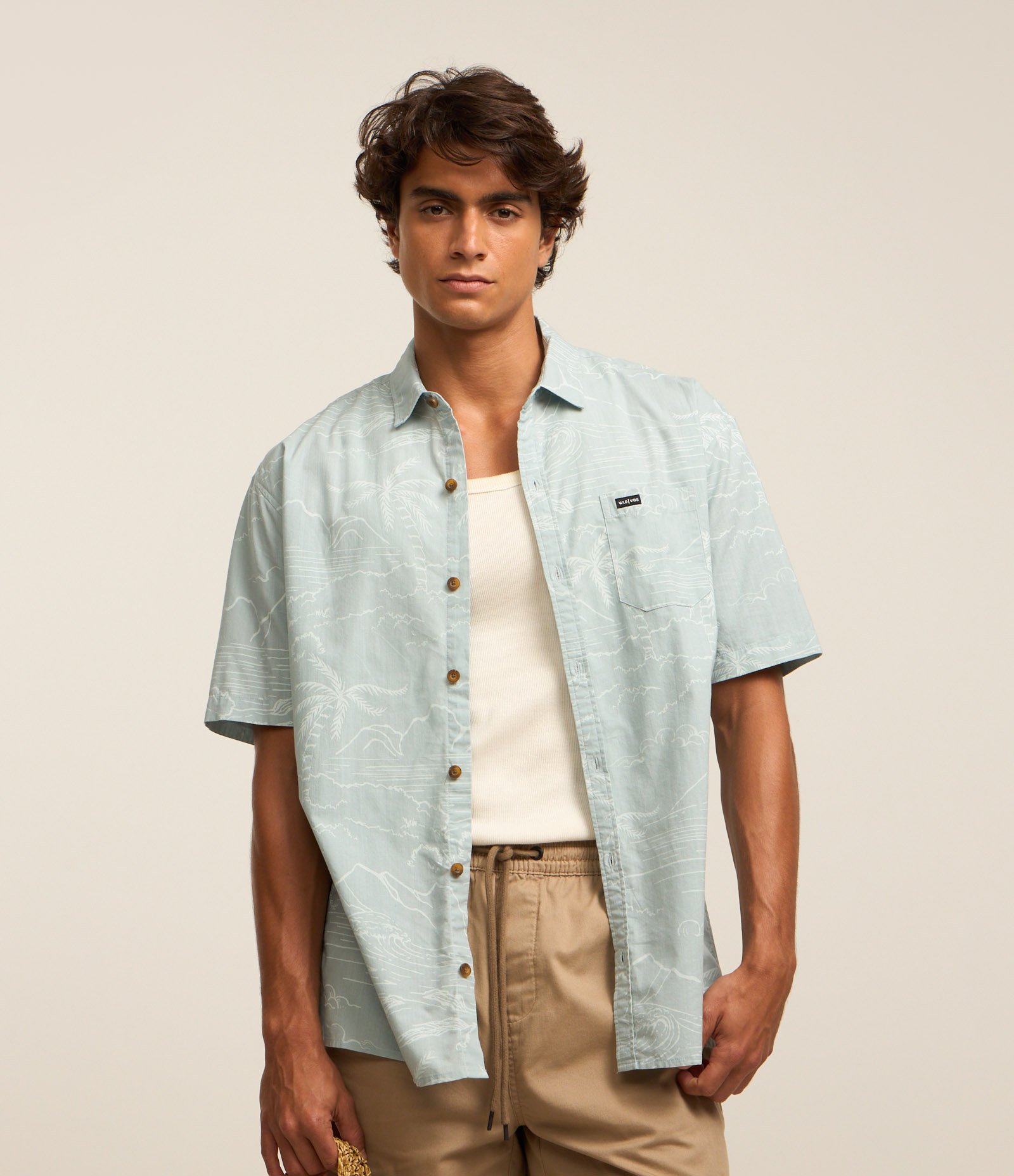 Camisa Relaxed em Algodão com Estampa de Paisagem e Bolso Azul 1