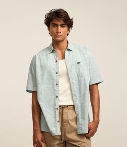 Camisa Relaxed em Algodão com Estampa de Paisagem e Bolso