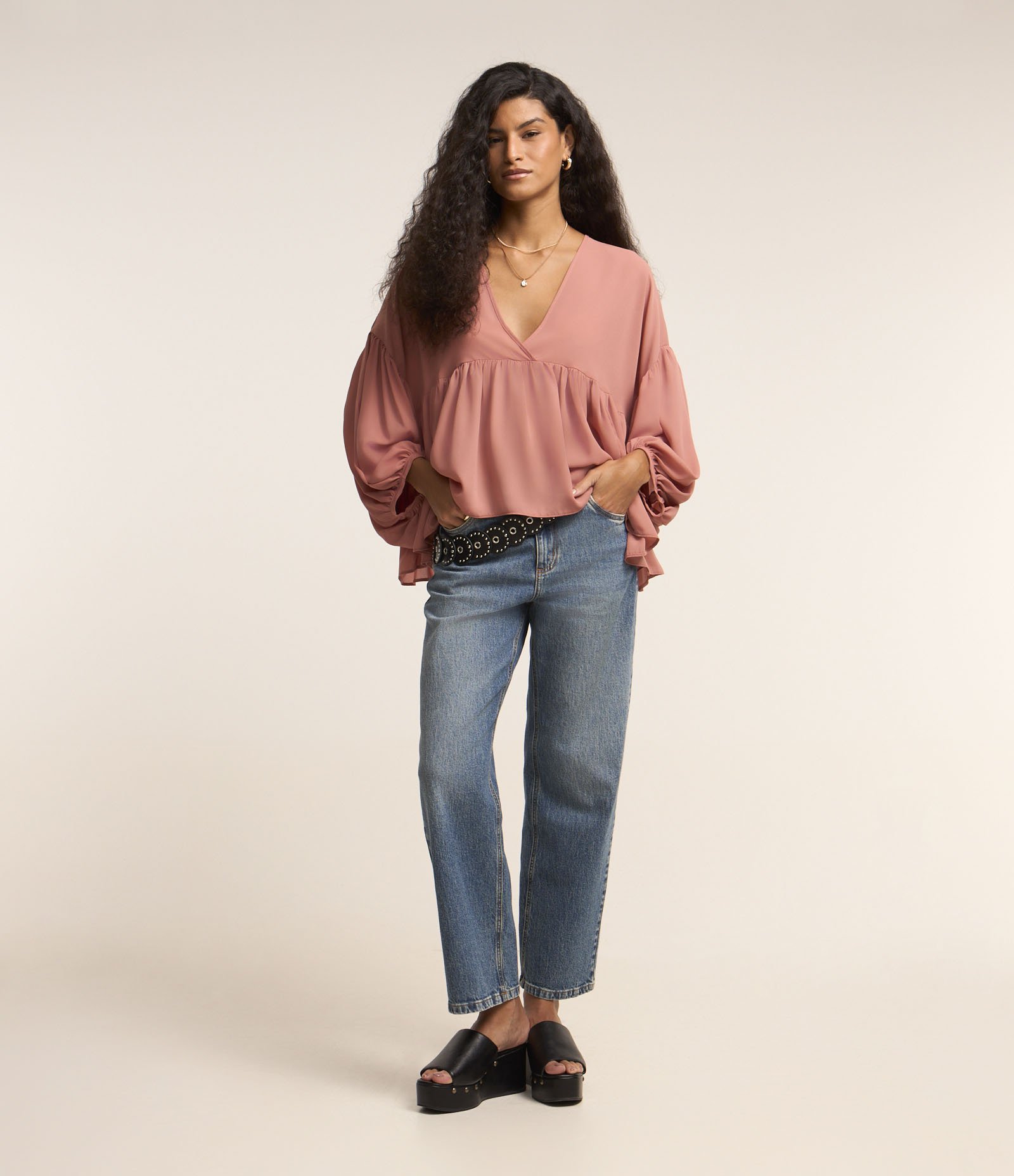 Calça Reta em Jeans com Lavagem Diferenciada Azul 1