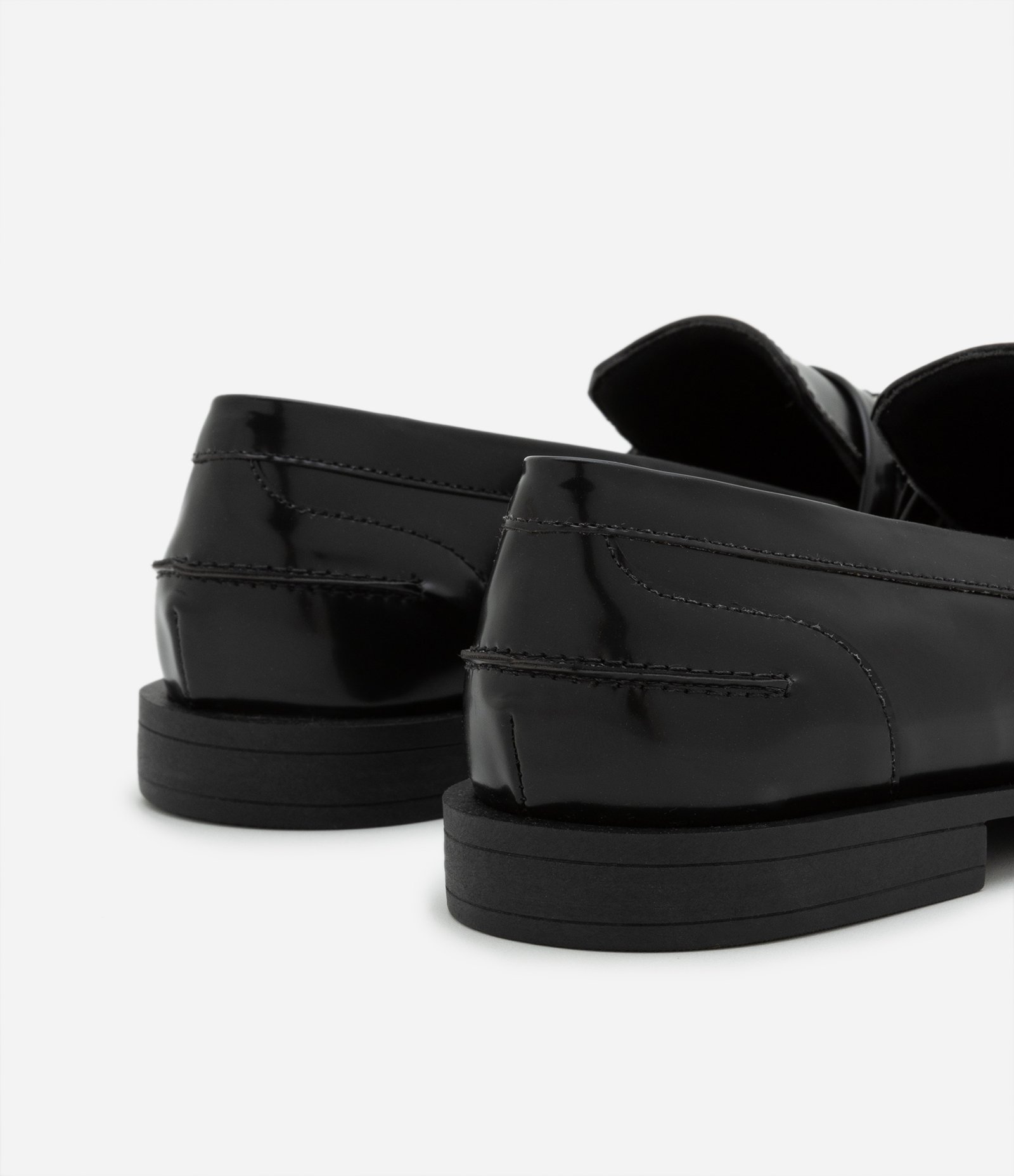 Sapato Mocassim com Multi Tiras e Fivelas Preto 3