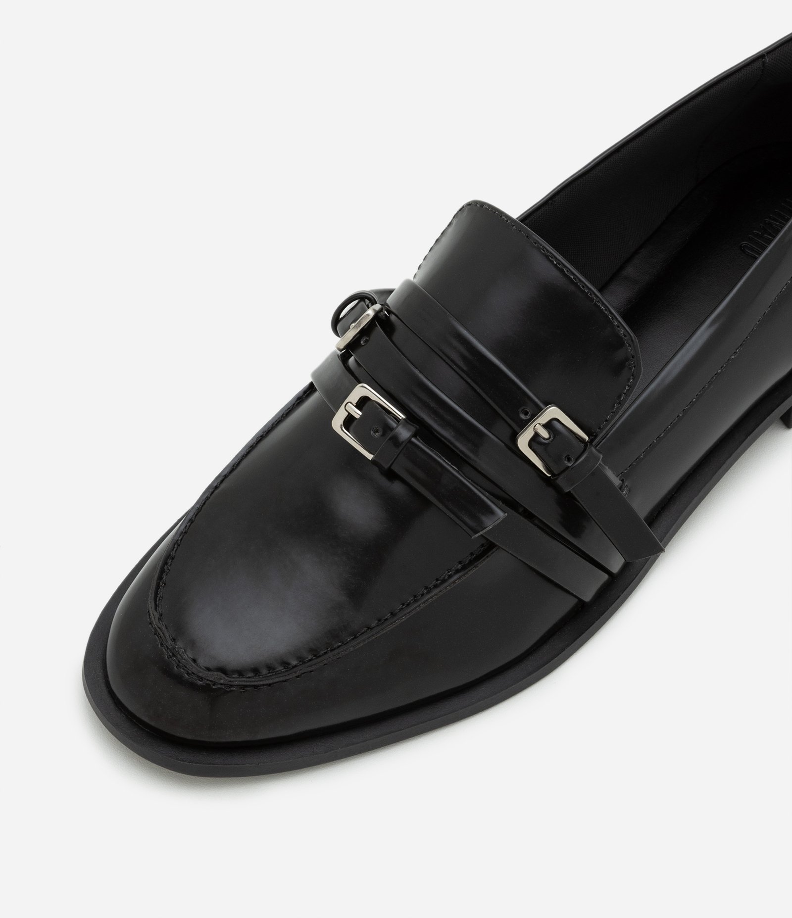 Sapato Mocassim com Multi Tiras e Fivelas Preto 5