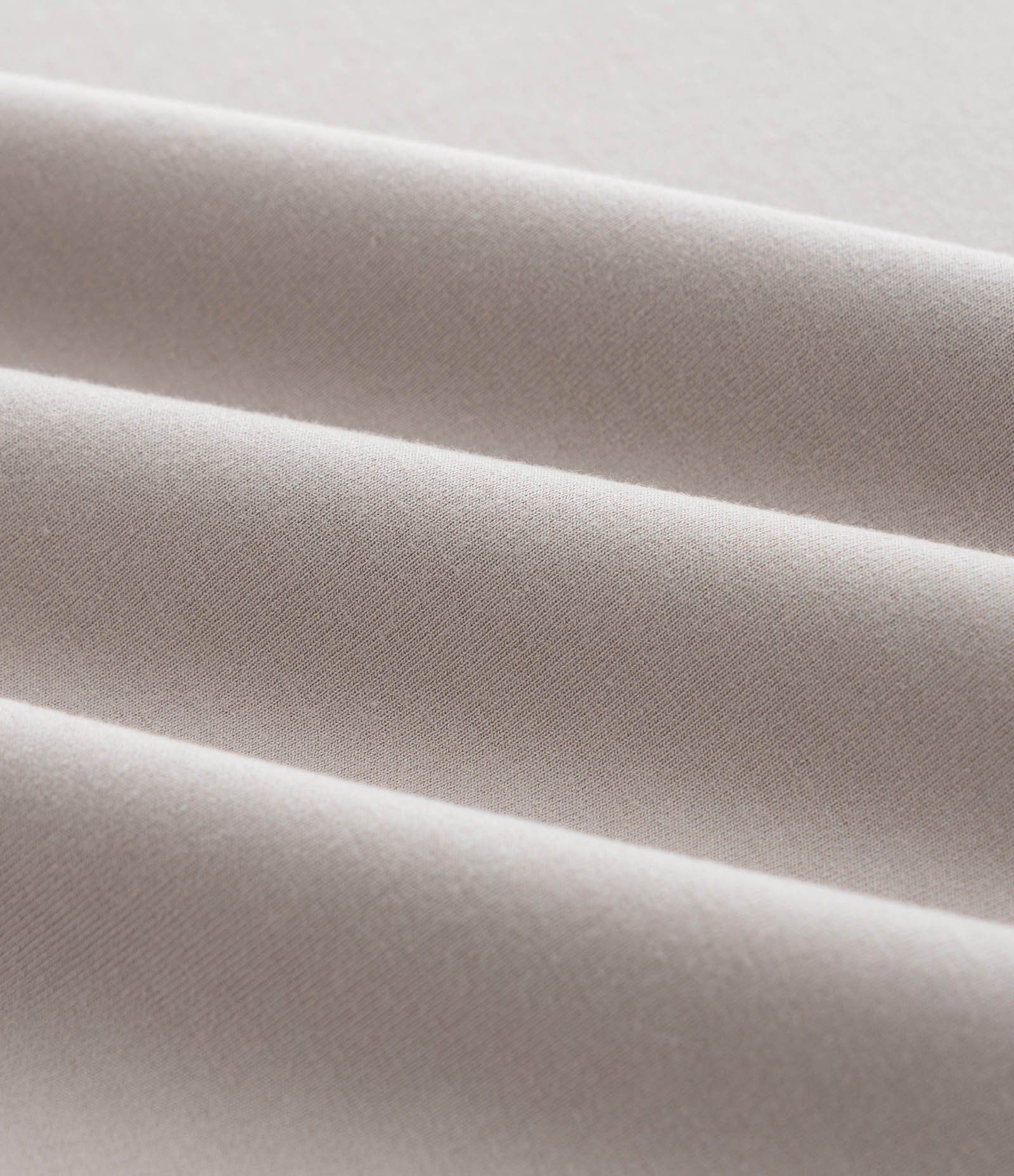 Casaco Fechado Esportivo com Punho Ajustado e Etiqueta Aplicada Bege Acinzentado 7