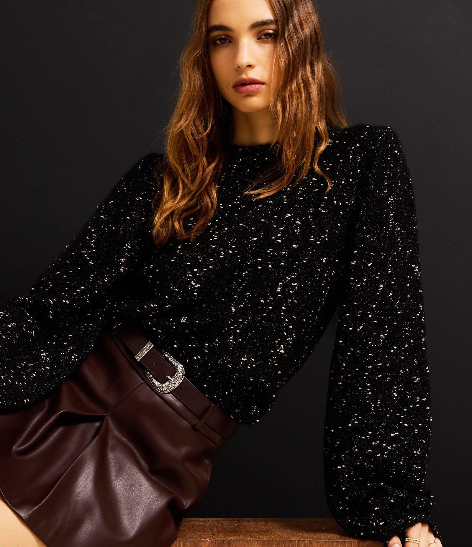 Suéter em Tricô com Manga Ampla com Fio Metalizado Botonê Preto 5