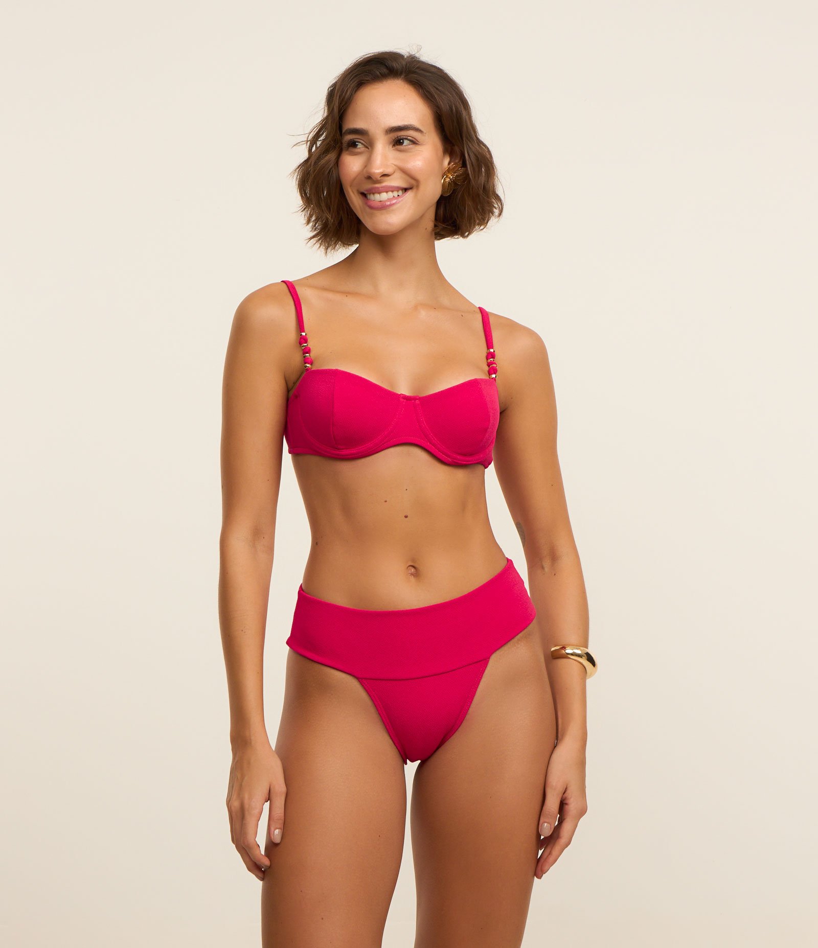 Biquíni Calcinha Texturizada e com Pala Larga Vermelho 1