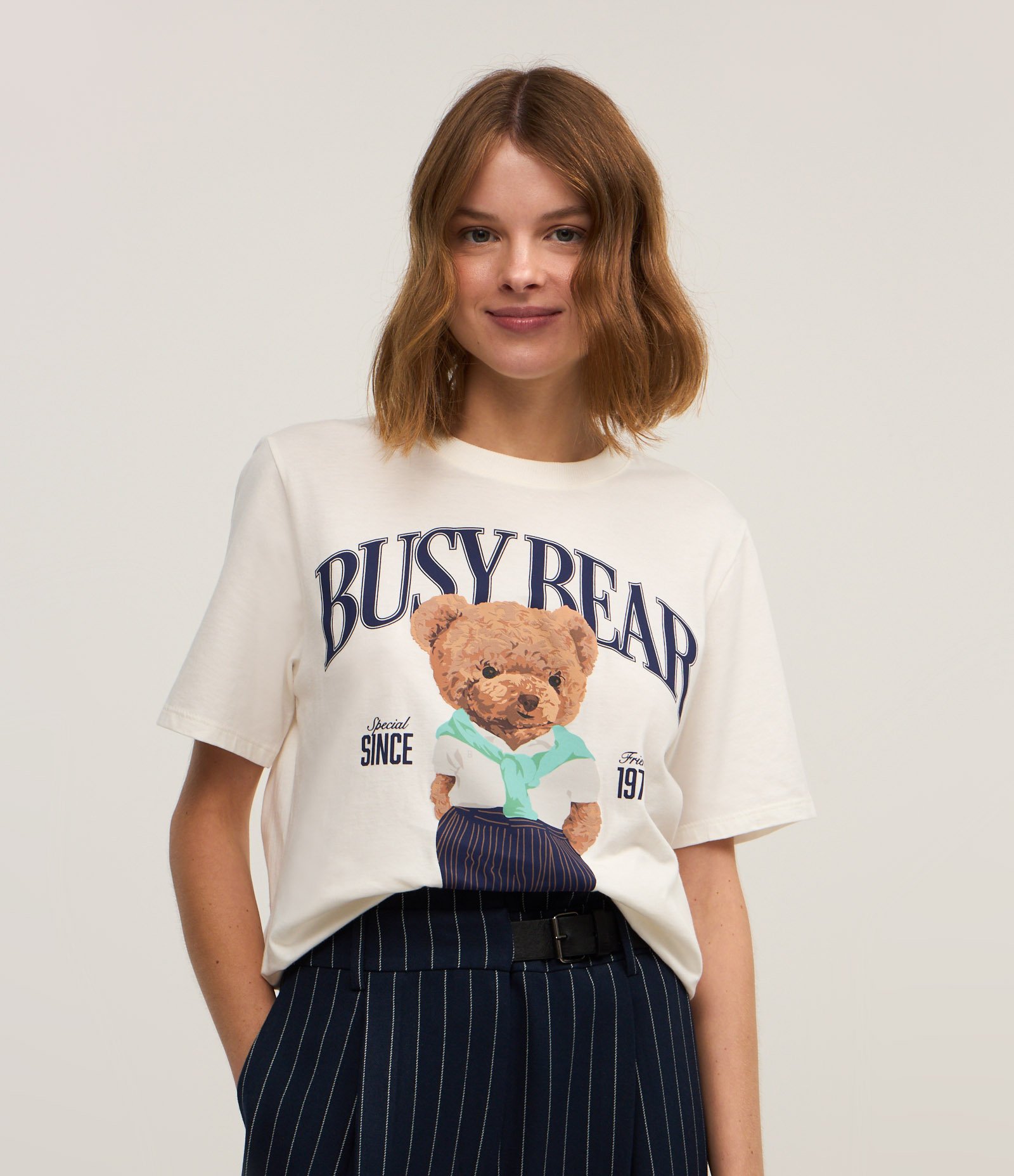 Camiseta Alongada em Algodão com Estampa Busy Bear Branco 1