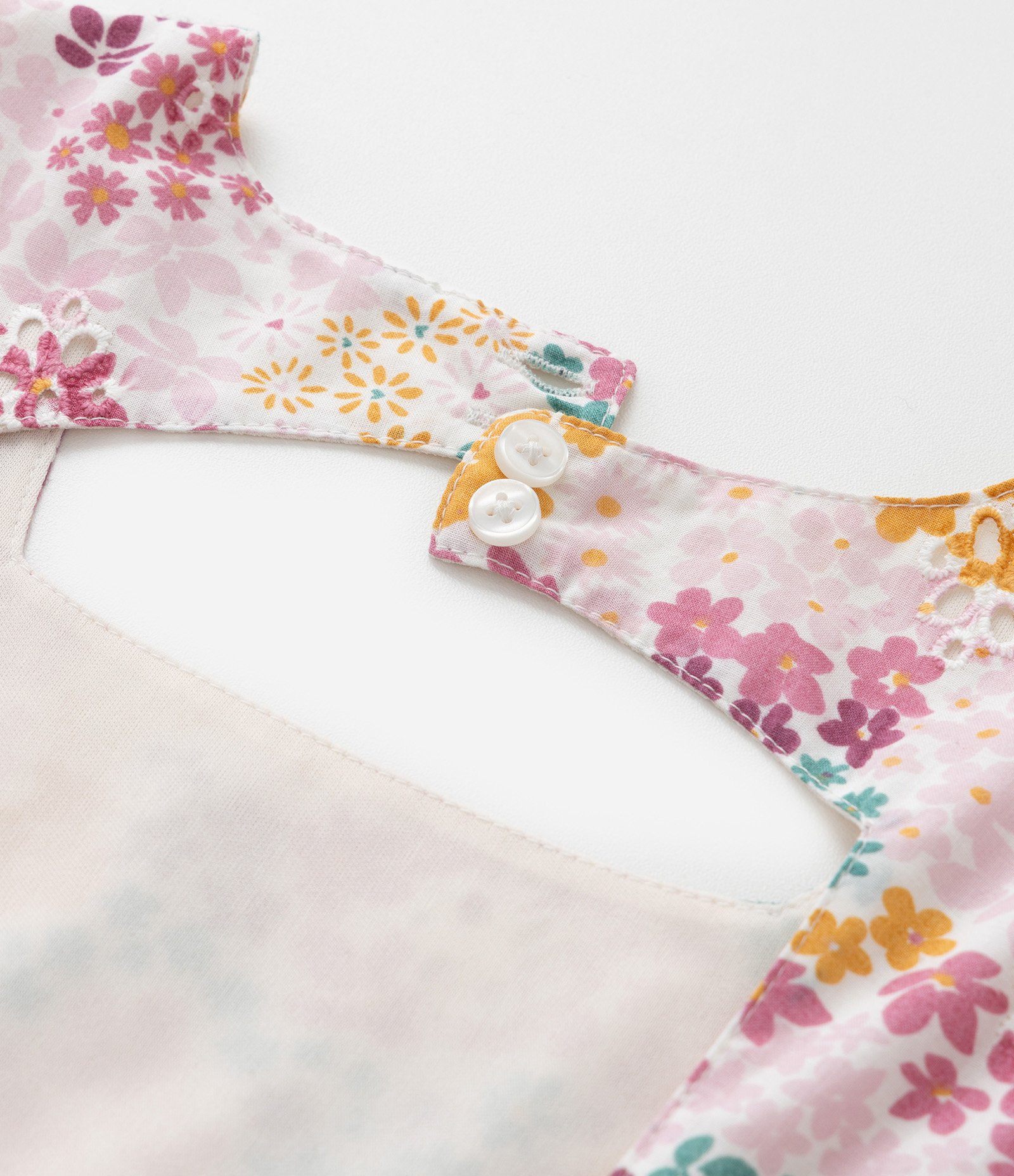 Vestido Infantil em Laise com Estampa Floral - Tam 1 a 6 Anos Multicores 4