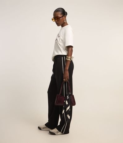 Calça Pantalona Cintura Alta em Crepe com Contraste Calça Pantalona Cintura Alta em Crepe com Contraste