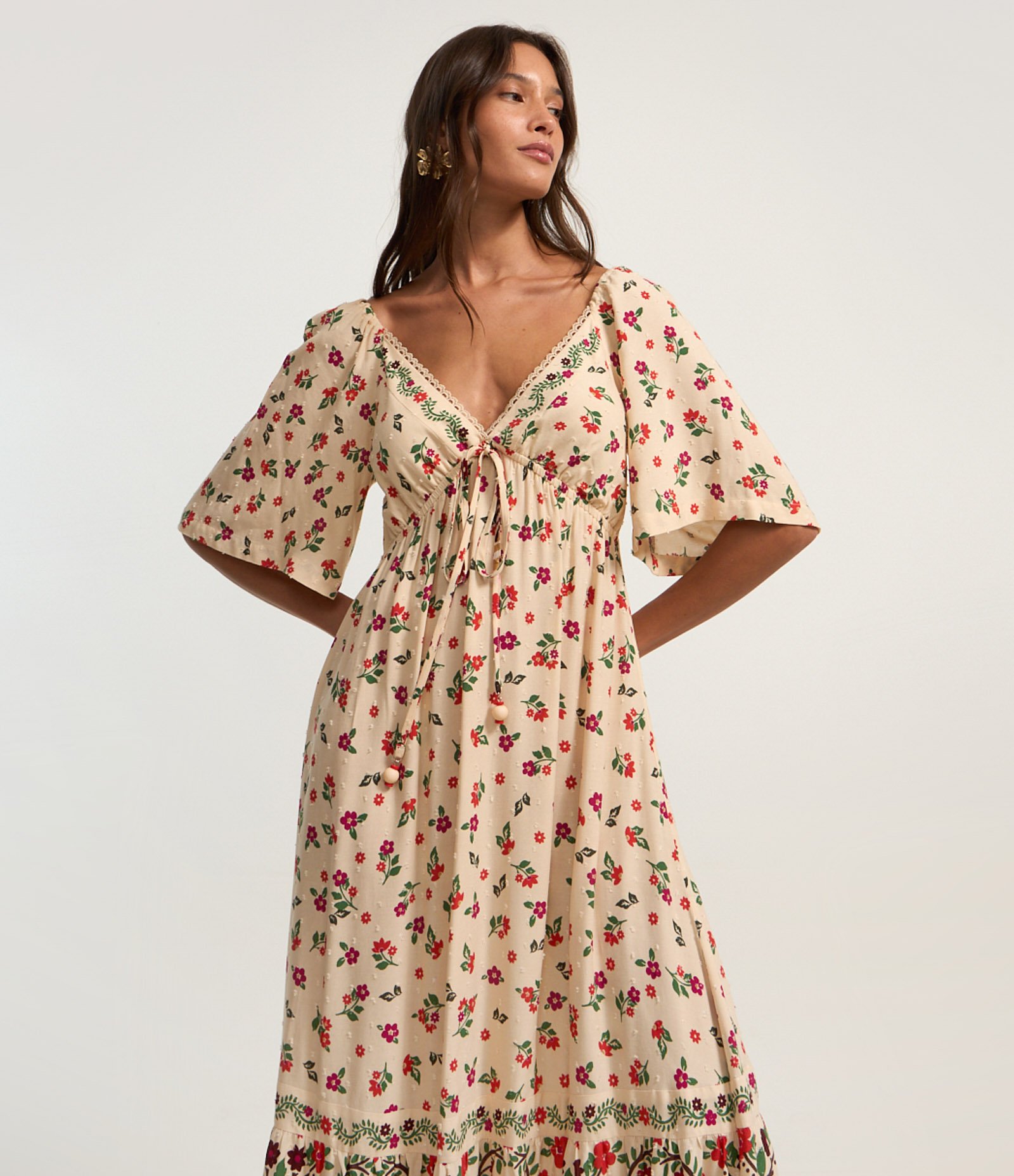 Vestido Long Midi em Chalis Decote em V com Picueta e Estampa Floral Rosa 2