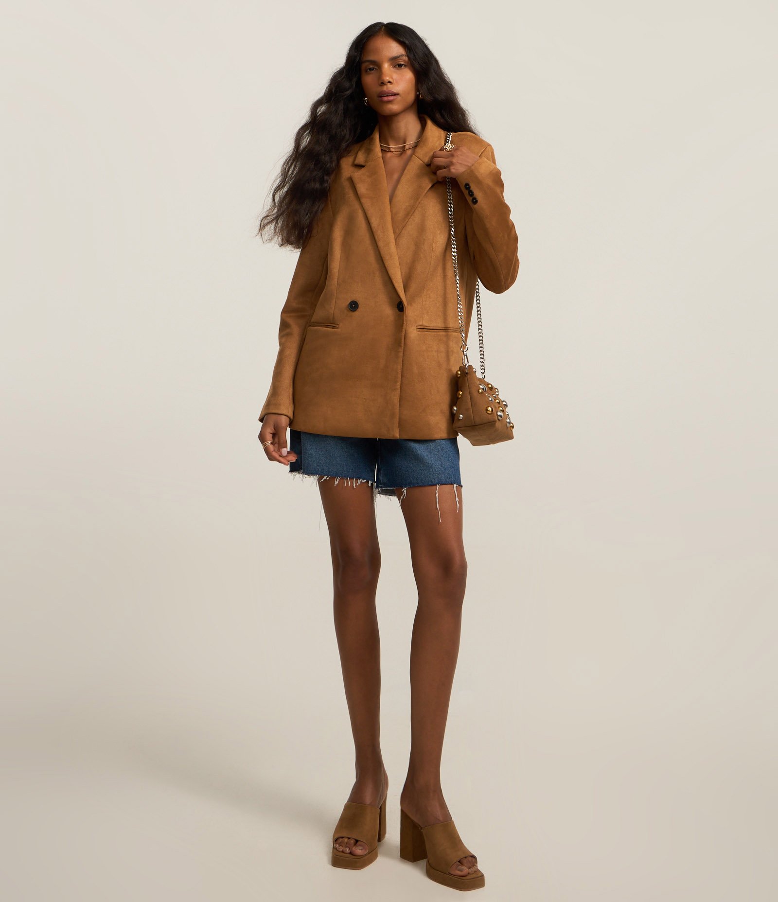 Blazer Alongado em Suedine com Bolsos e Botões Marrom 4