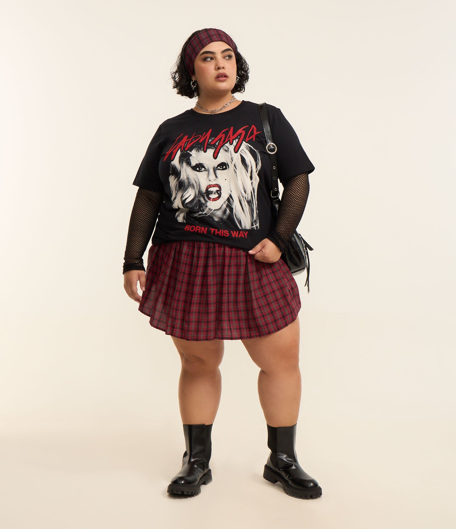Camiseta em Algodão com Estampa Lady Gaga Curve & Plus Size Preto 2