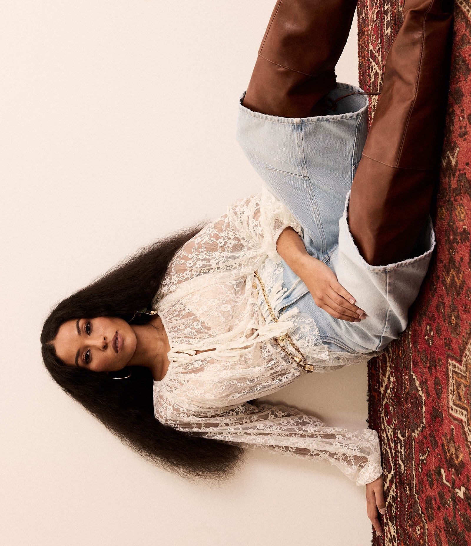 Blusa Bata em Renda com Amarração Frontal Branco 3