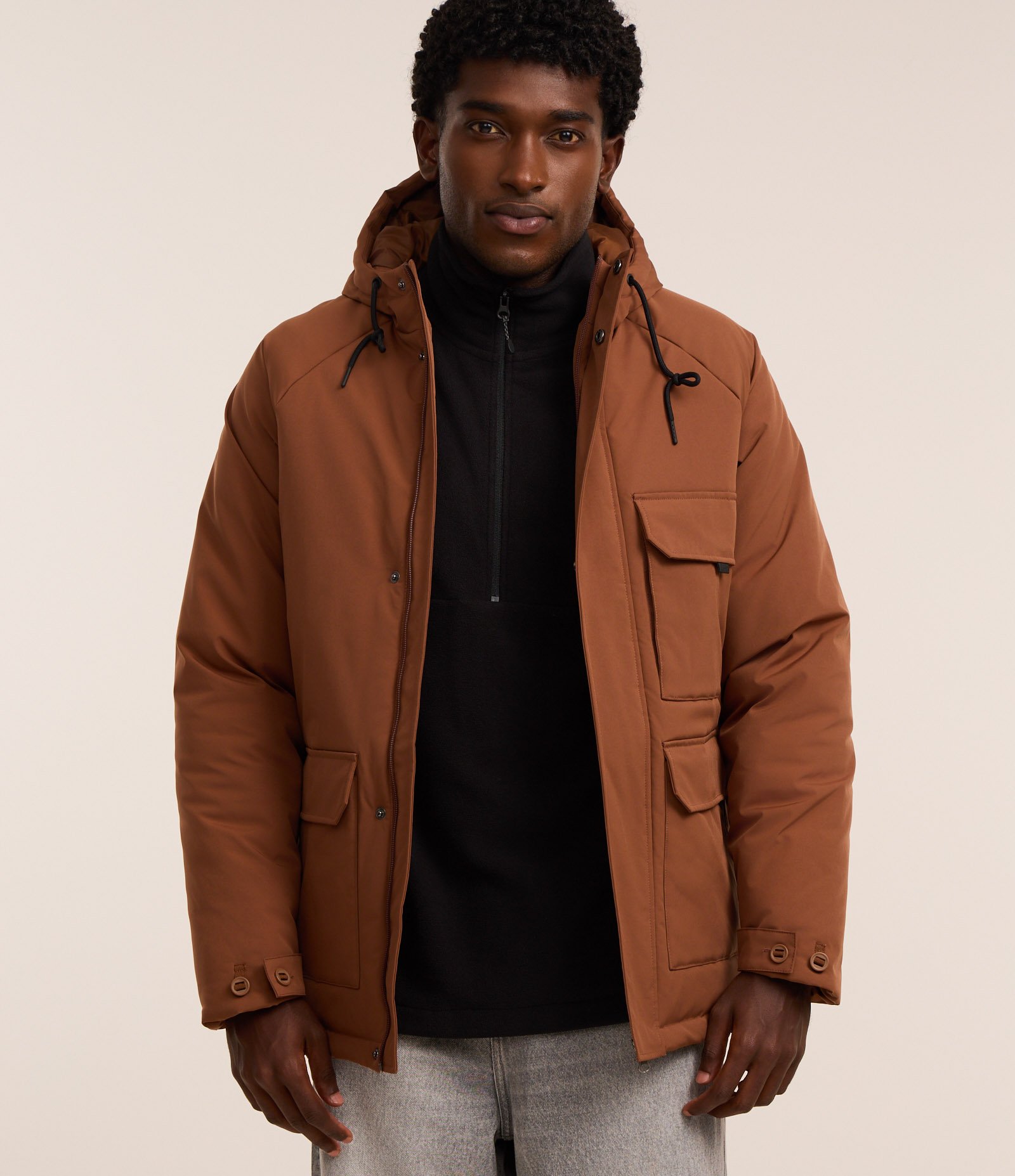 Jaqueta Parka em Poliamida com Capuz e Bolsos de Lapela Marrom 1