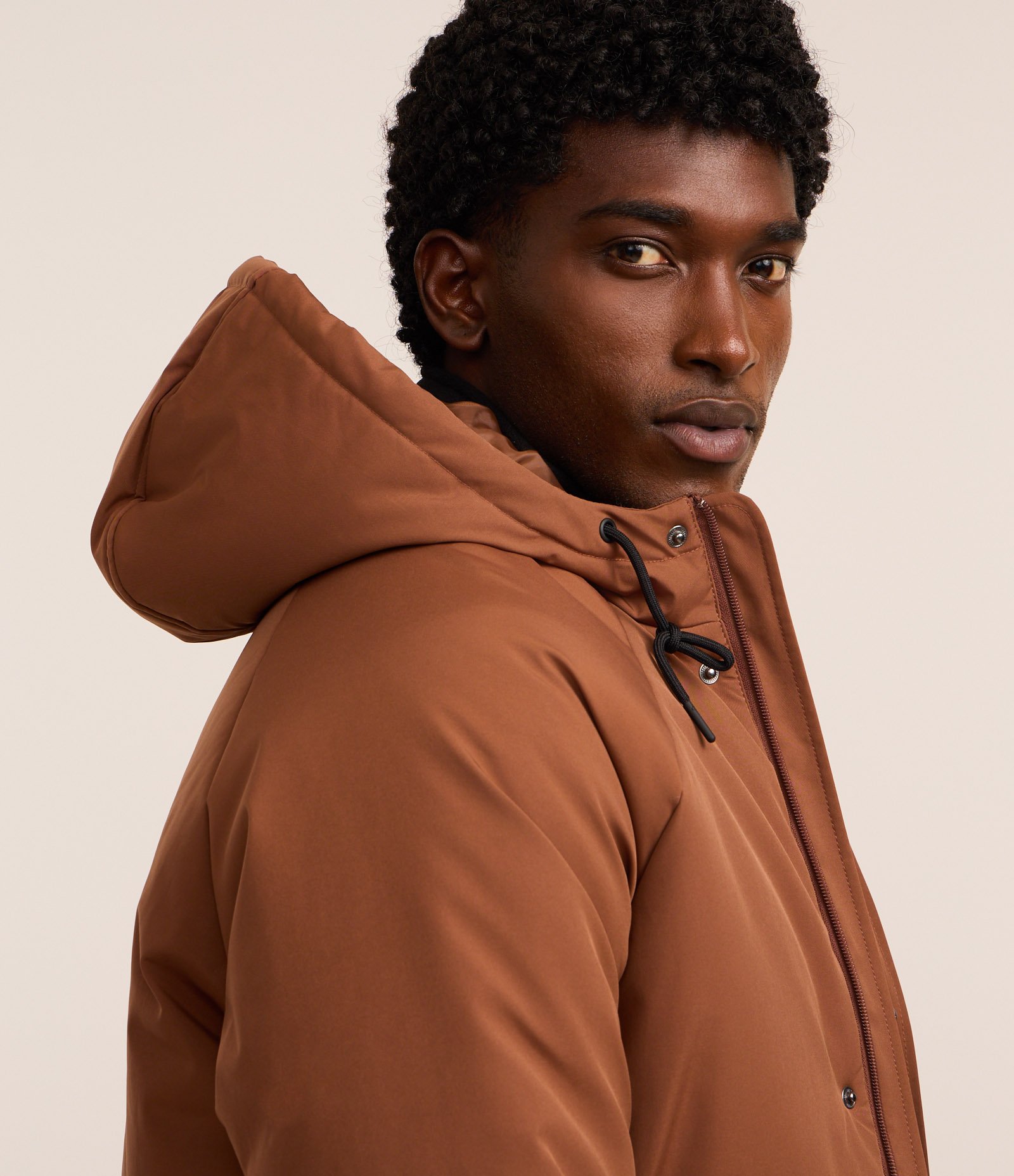 Jaqueta Parka em Poliamida com Capuz e Bolsos de Lapela Marrom 4