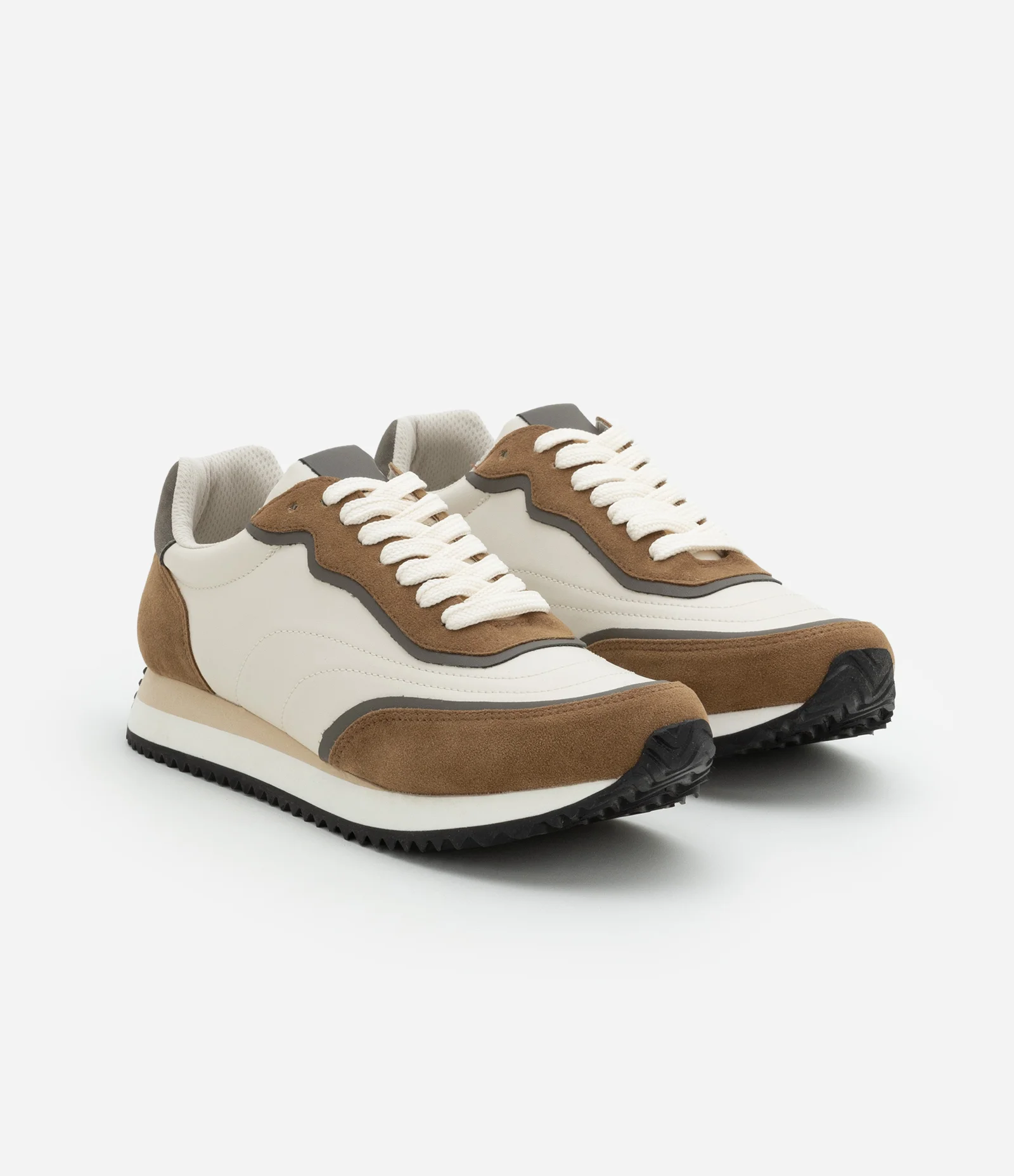 Tênis Jogging em PU com Sola Diferenciada Off White 2