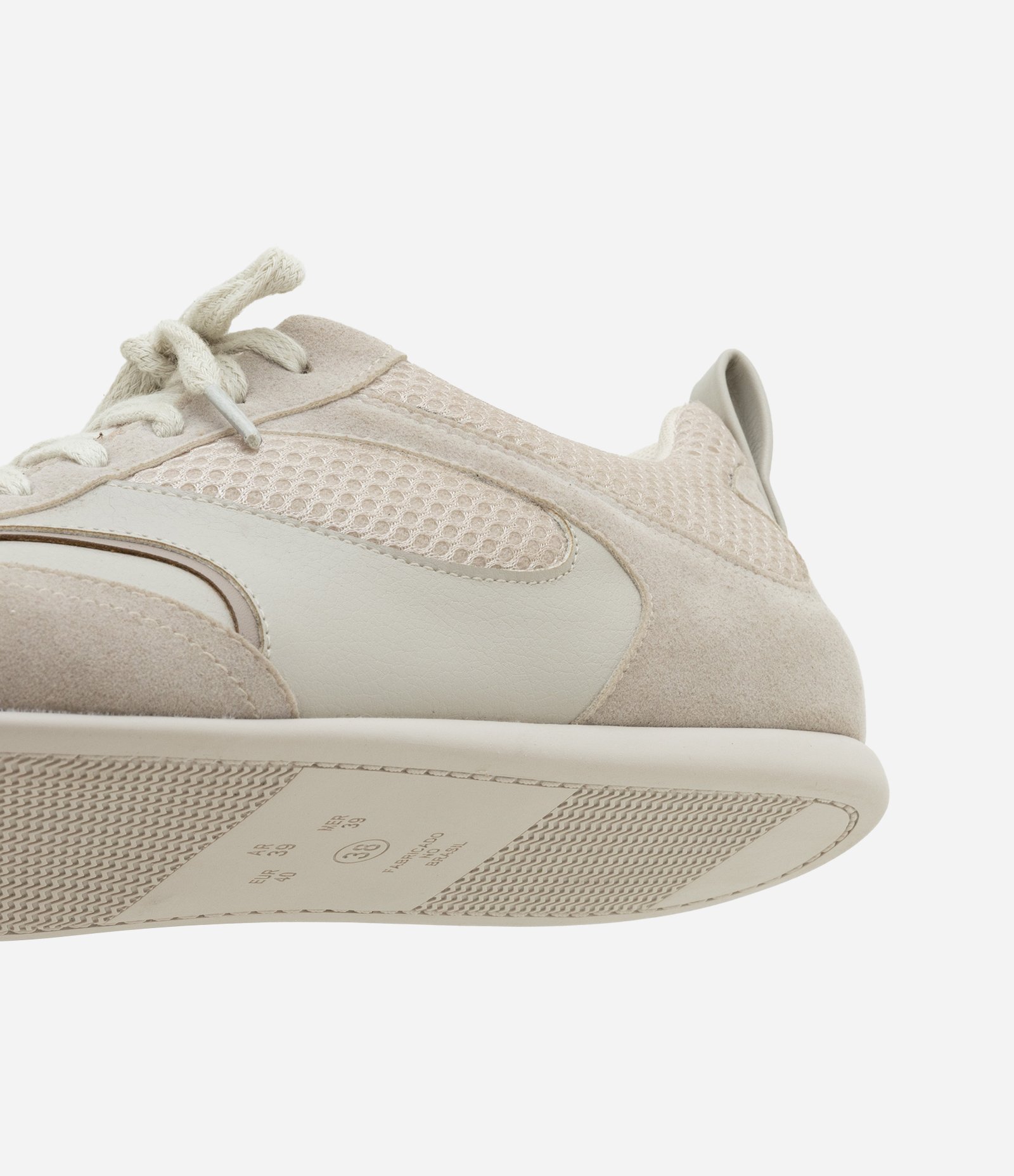 Tênis Chuteira em PU com Sola Flat e Detalhes em Mesh Off White 3