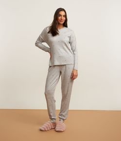 Pijama Longo em Tricô com Estampa de Corações