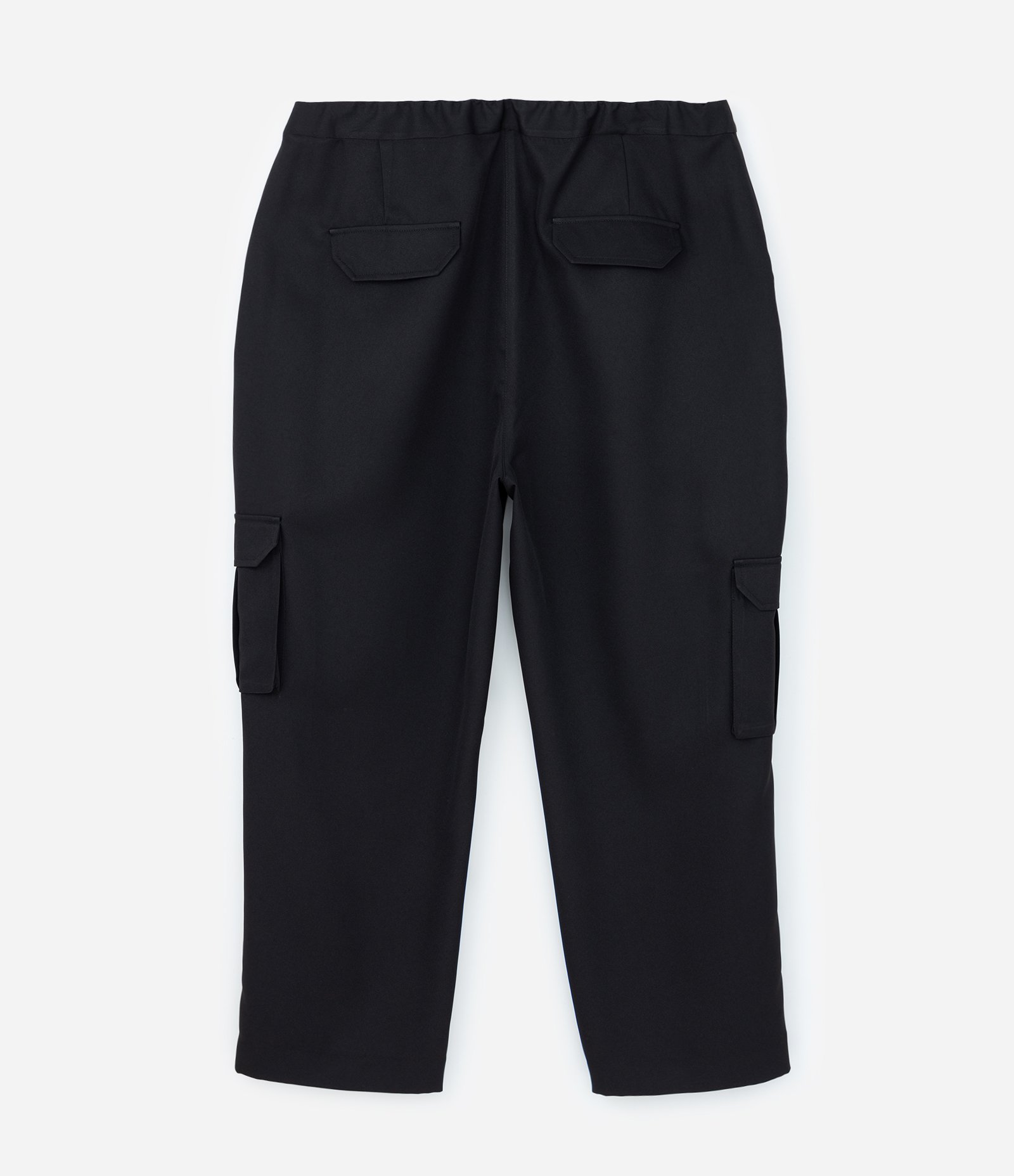 Calça Reta Alfaiataria com Bolso Cargo Curve & Plus Size Preto 6