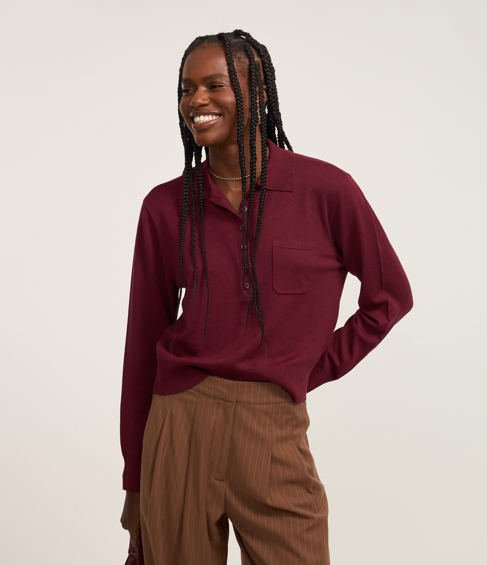 Blusa em Tricô com Abotoamento e Bolsinho Solo Vinho 1