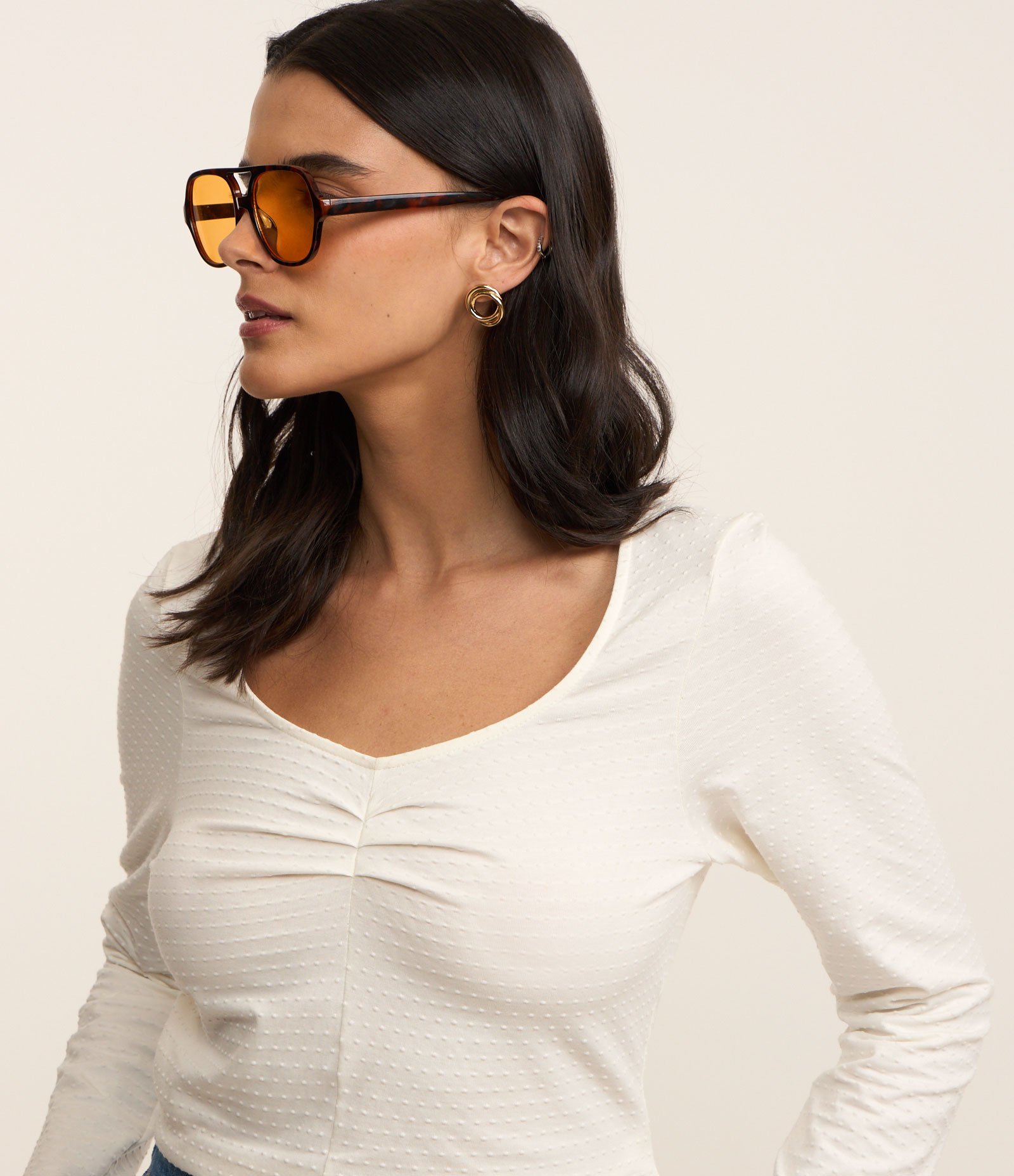 Blusa em Algodão com Franzido no Decote Branco 2