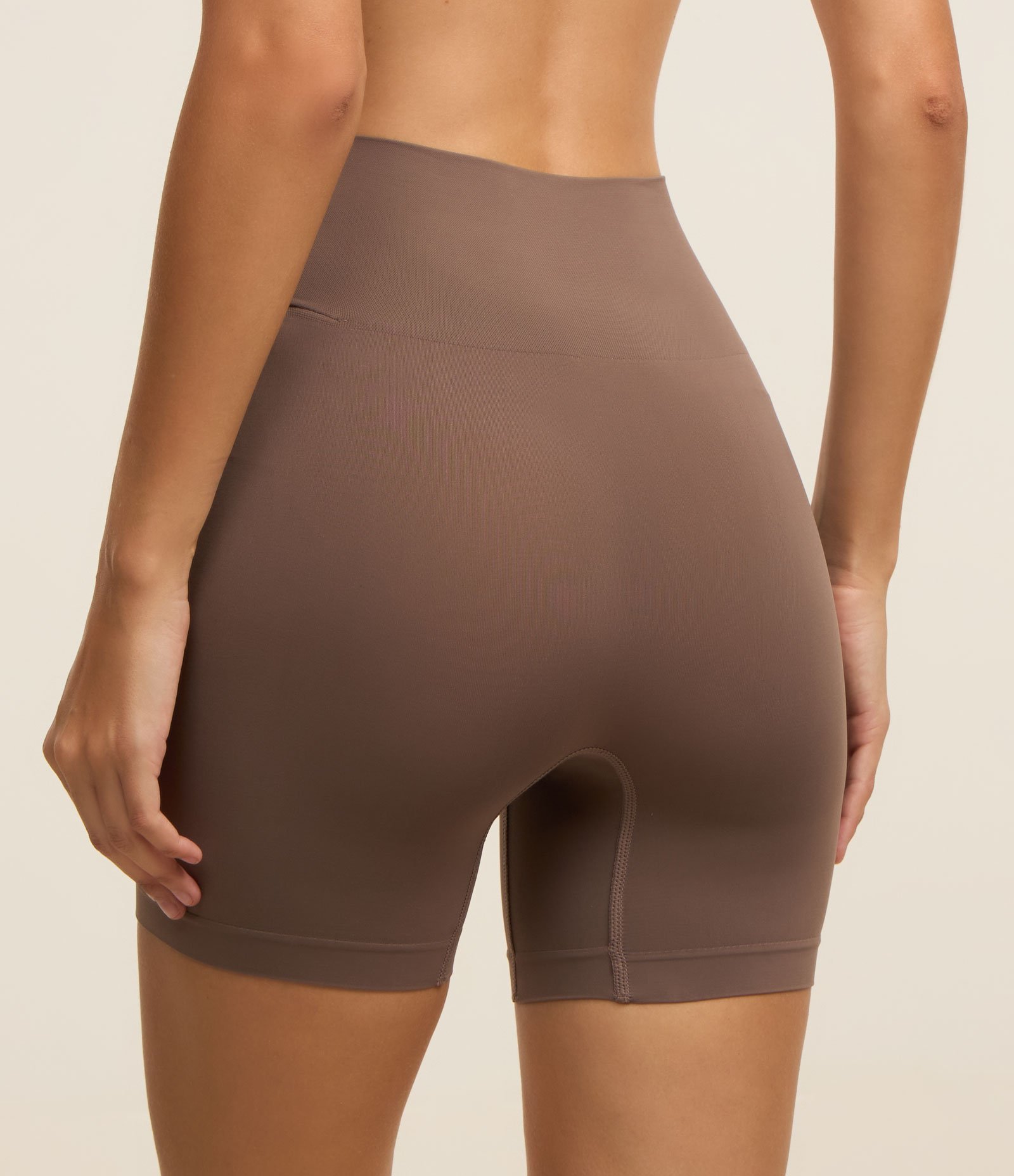 Bermuda Lingerie em Poliamida Seamless Marrom 2