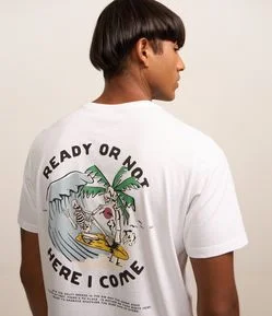 Camiseta Regular em Algodão com Estampa de Esqueleto Surfista