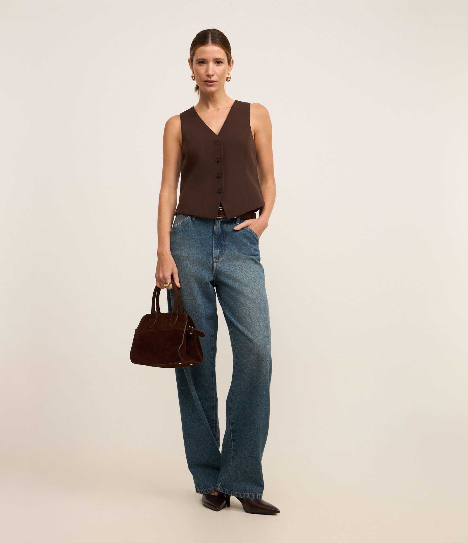 Colete Alfaiatado com Abotoamento Frontal Marrom Escuro 3