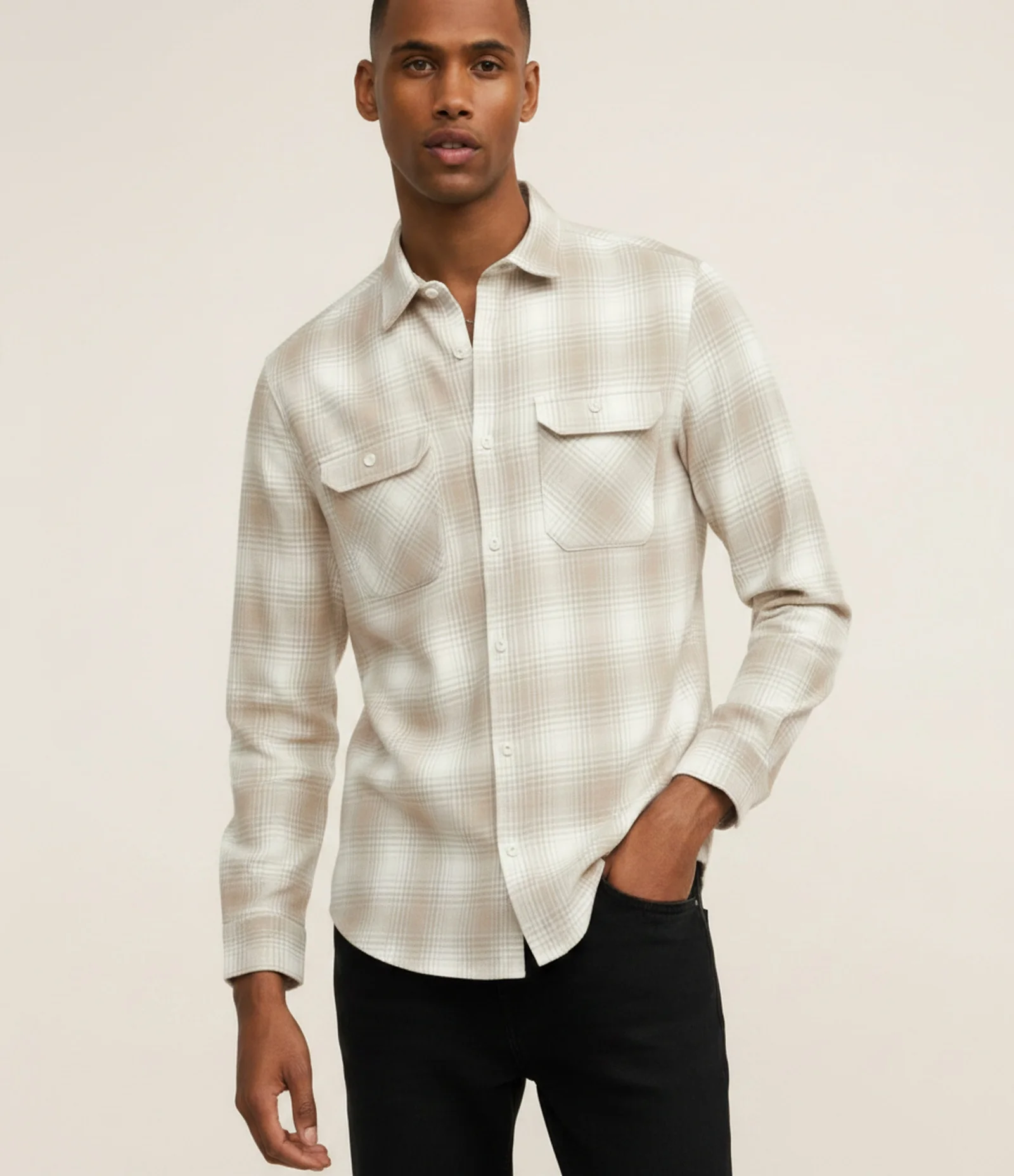 Camisa Comfort em Flanela com Estampa Xadrez Bege 1