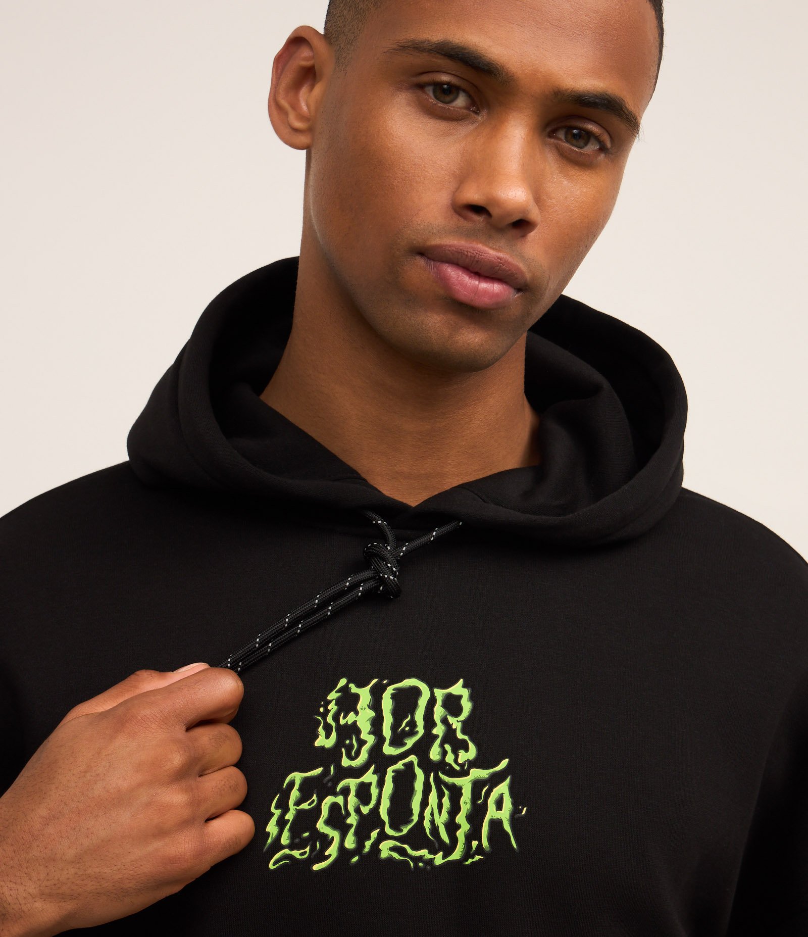 Casaco Boxy em Fleece com Estampa Bob Esponja Psicodélico Preto 3