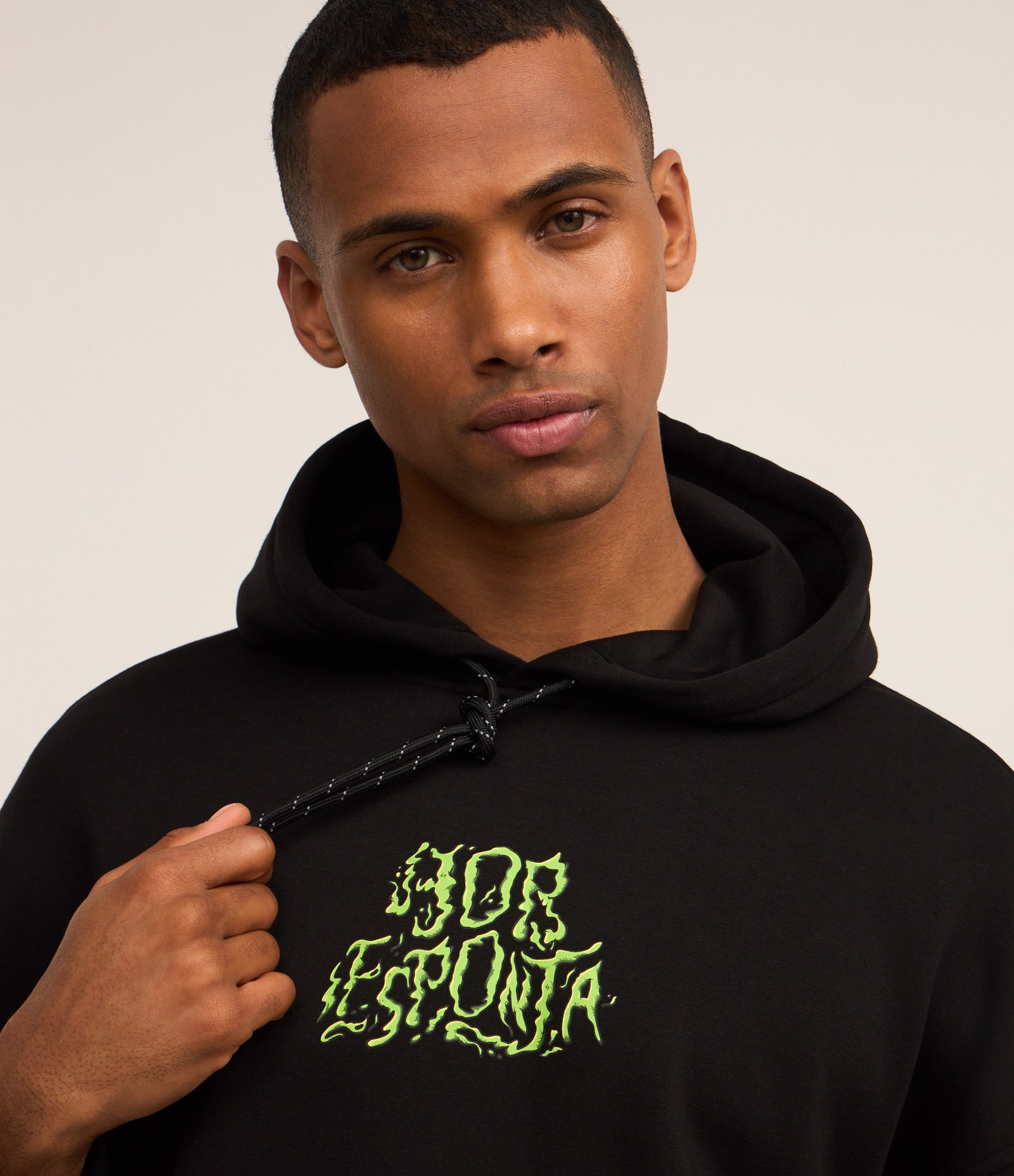 Casaco Boxy em Fleece com Estampa Bob Esponja Psicodélico Preto 6