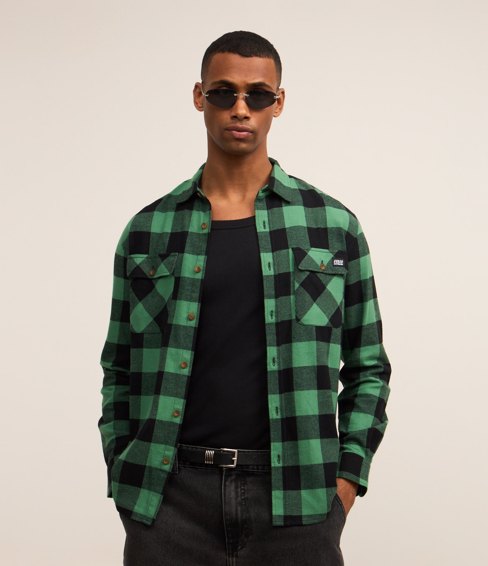 Camisa Comfort com Estampa Xadrez e Bolsos Verde 1