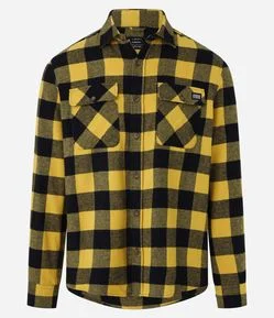 Camisa Comfort com Estampa Xadrez e Bolsos