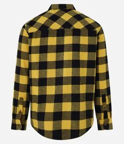 Camisa Comfort com Estampa Xadrez e Bolsos