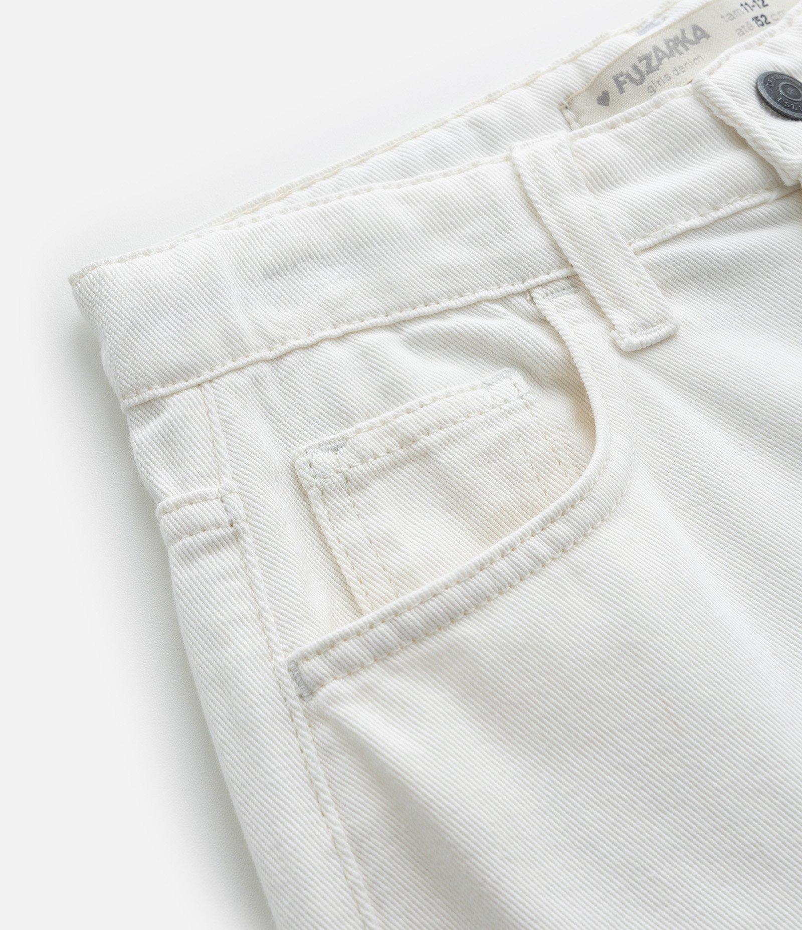 Calça Mom Infantil com Bordado de Flores - Tam 5 a 14 Anos Branco 4