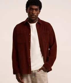 Camisa Comfort em Algodão com Textura Cotelê e Bolsos