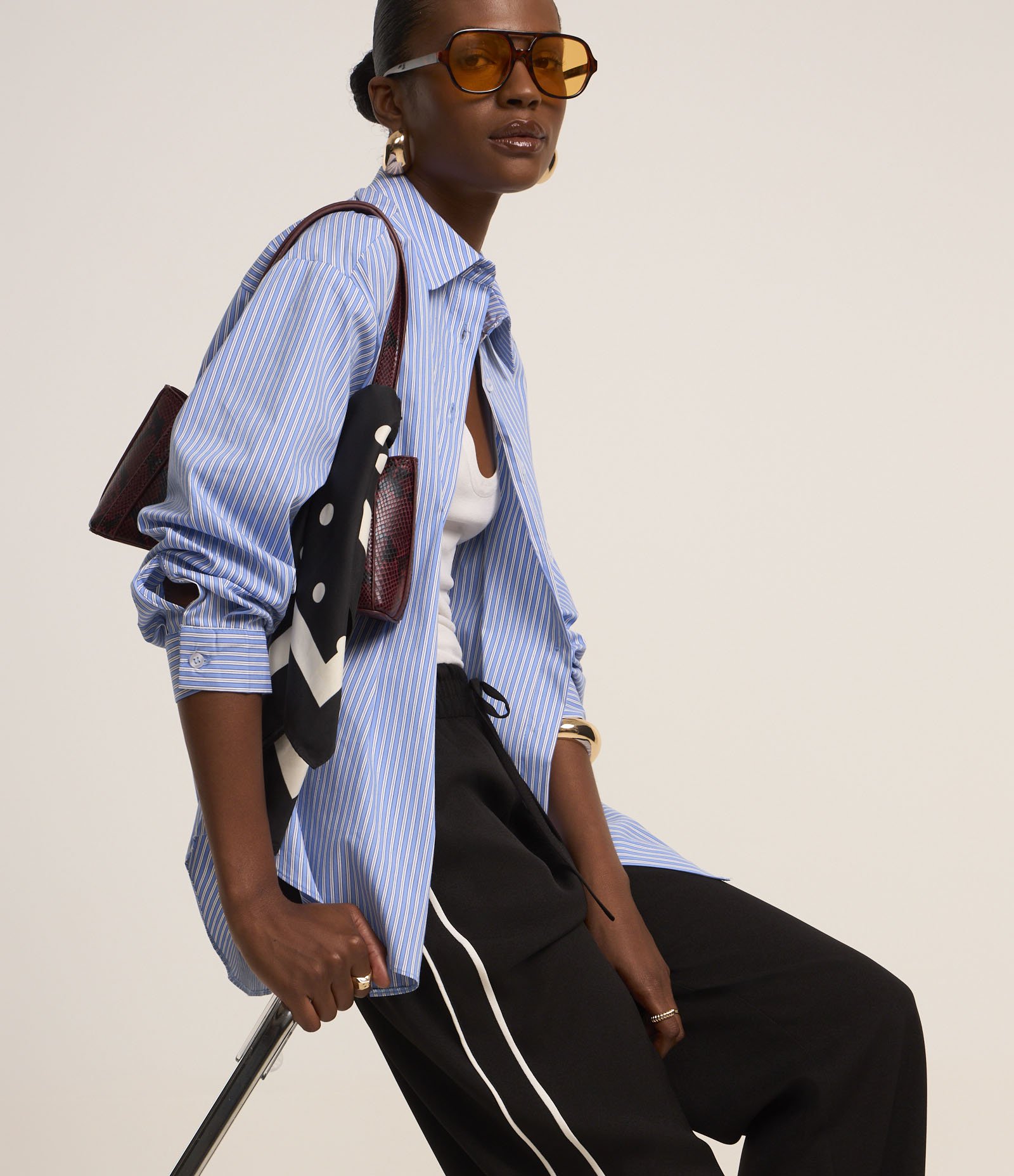 Camisa Oversized Listrada em Tricoline com Fio Tinto Azul 6