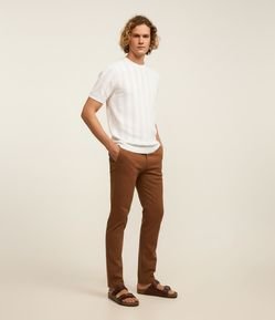 Calça Slim em Sarja com Lavagem Estonada